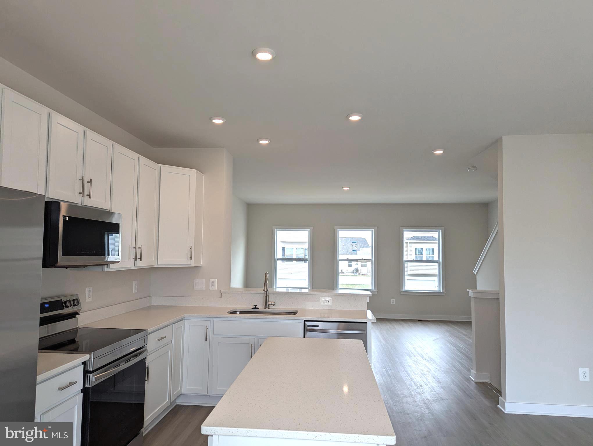 SOUTH BROOK - Residential Lease