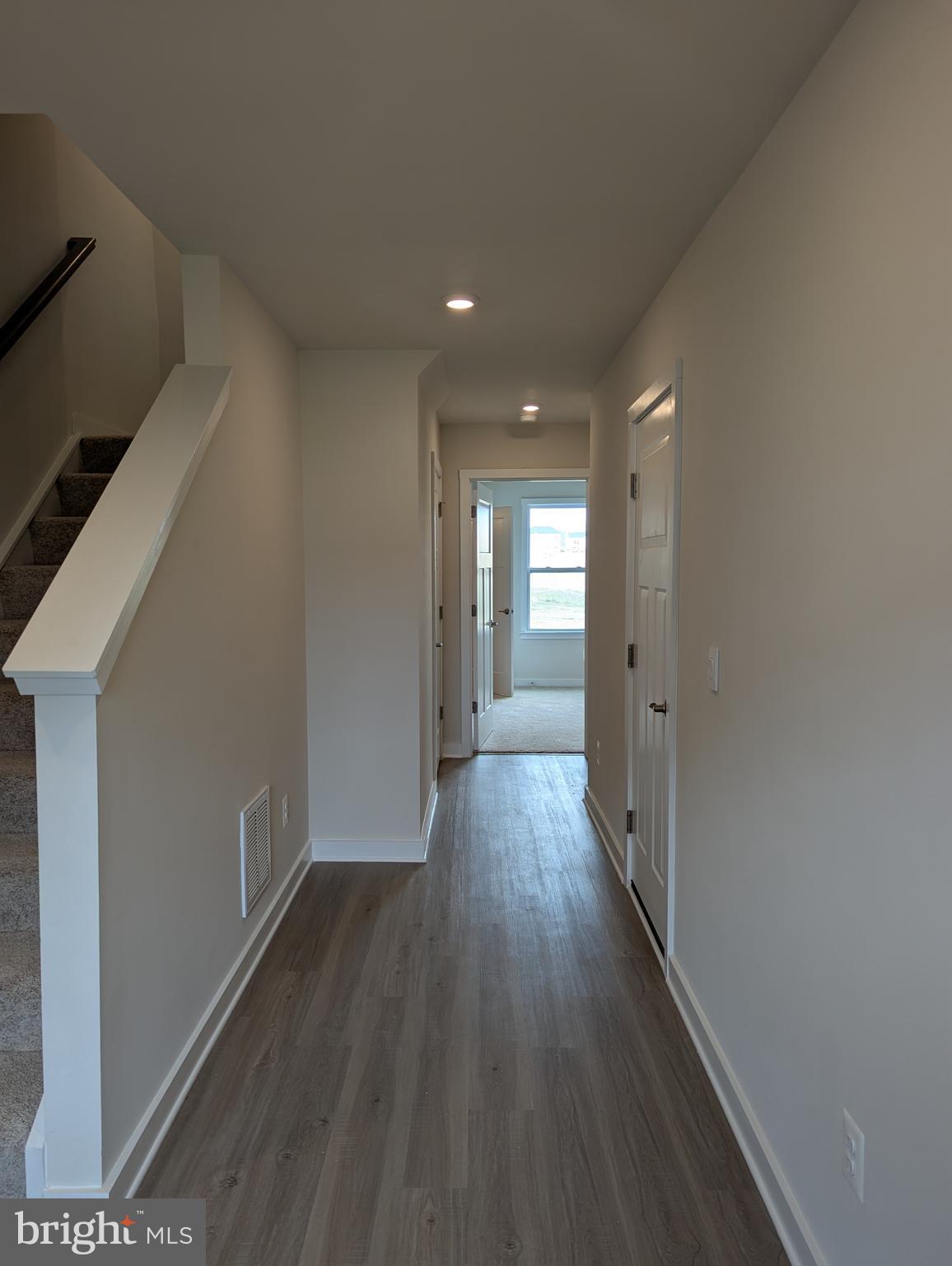 SOUTH BROOK - Residential Lease