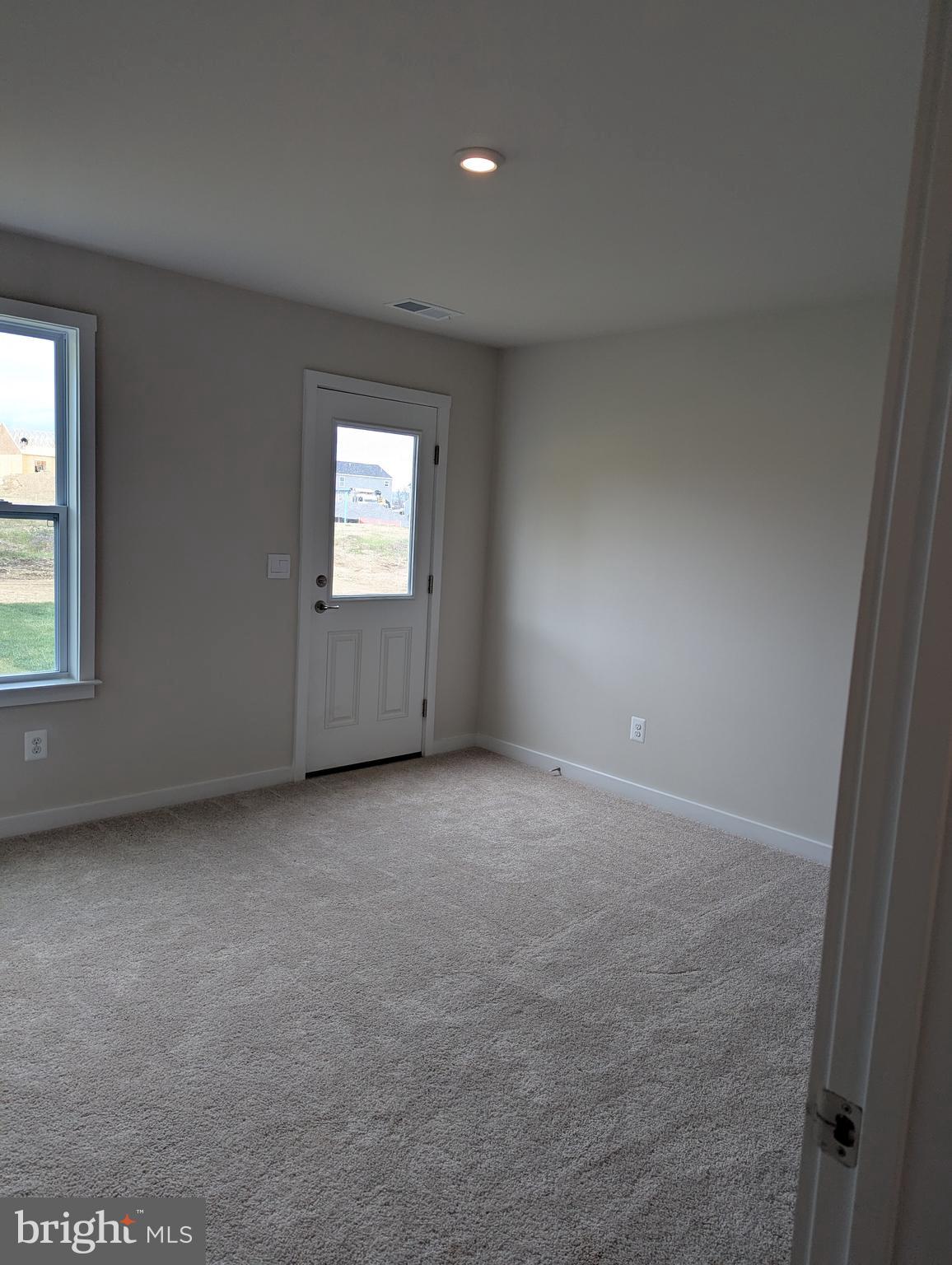 SOUTH BROOK - Residential Lease