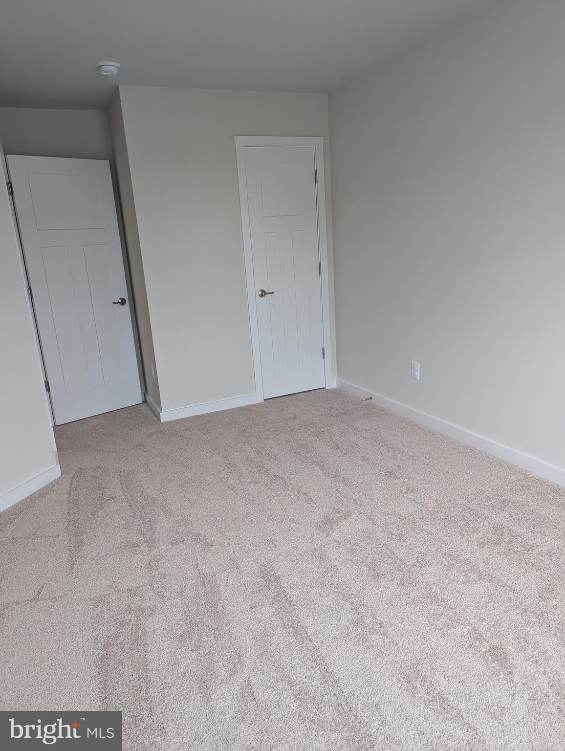 SOUTH BROOK - Residential Lease