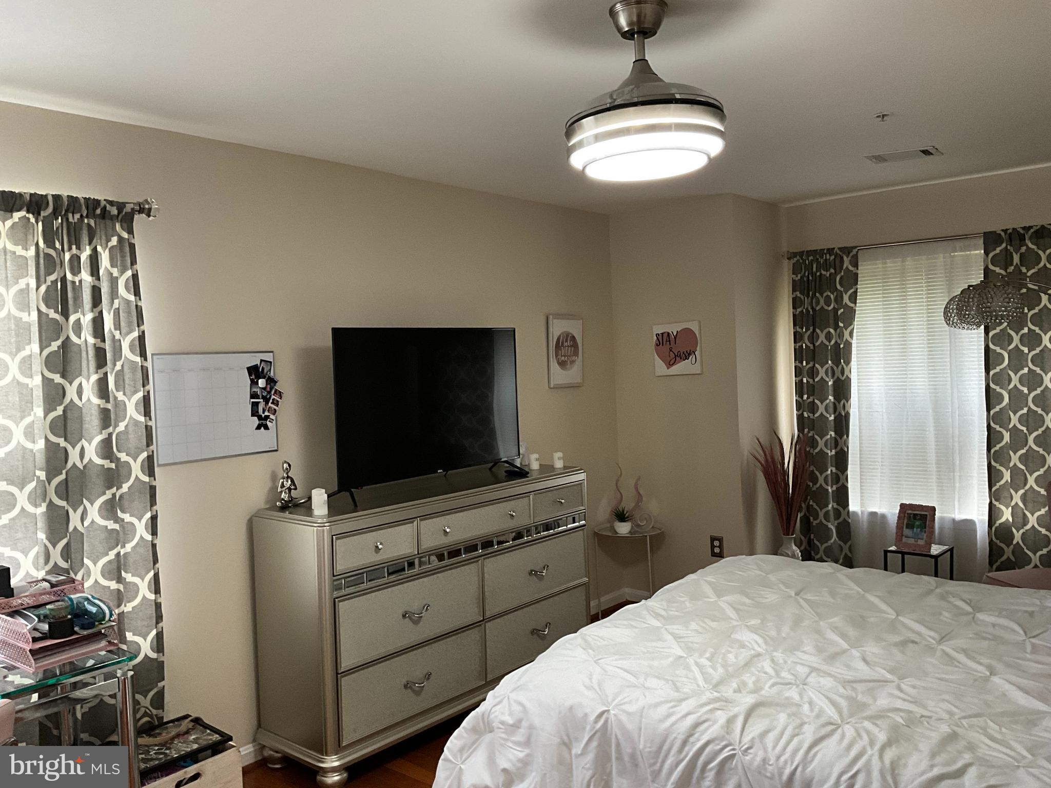 COVINGTON CONDOMINIUMS - Residential