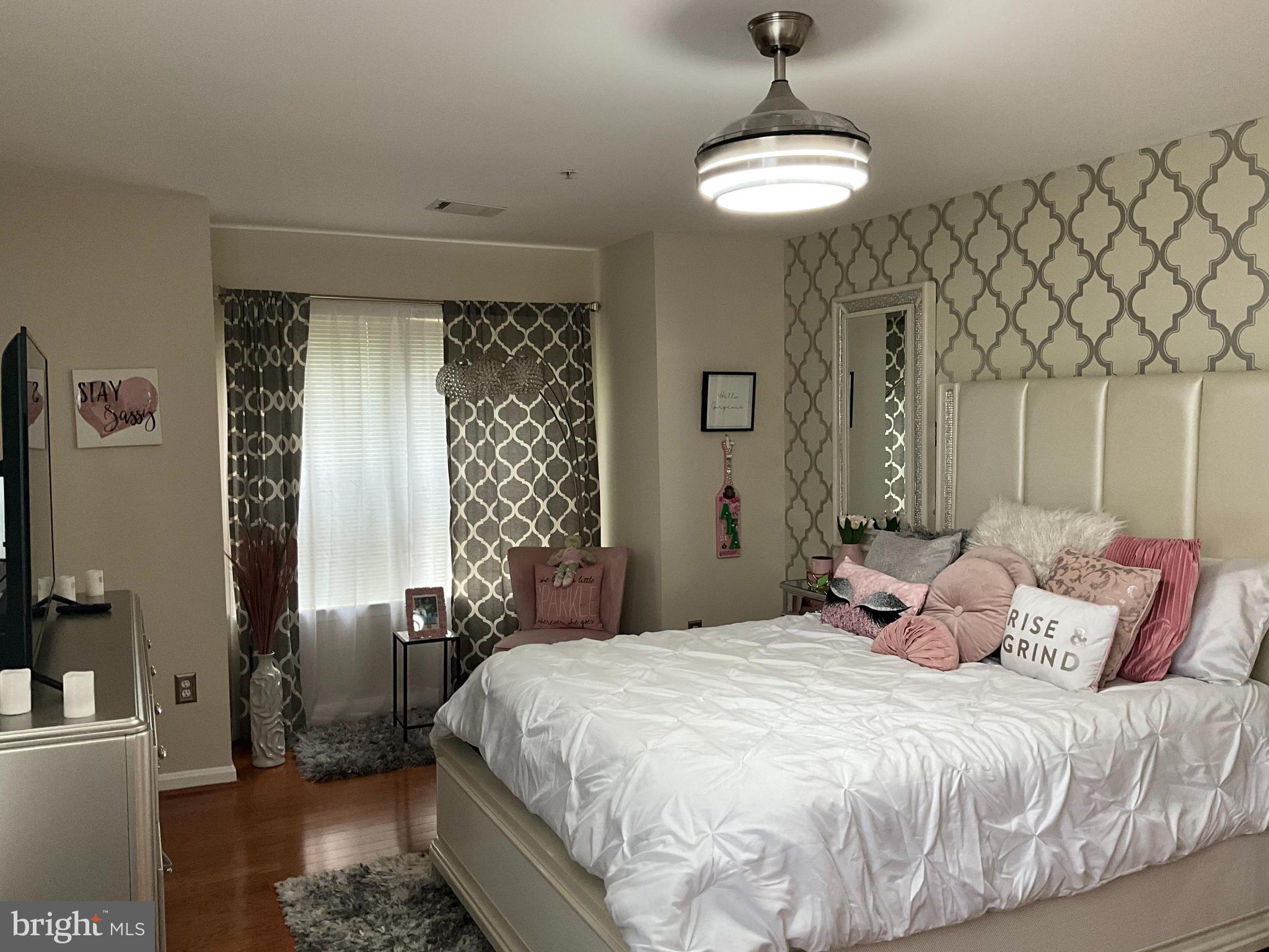 COVINGTON CONDOMINIUMS - Residential