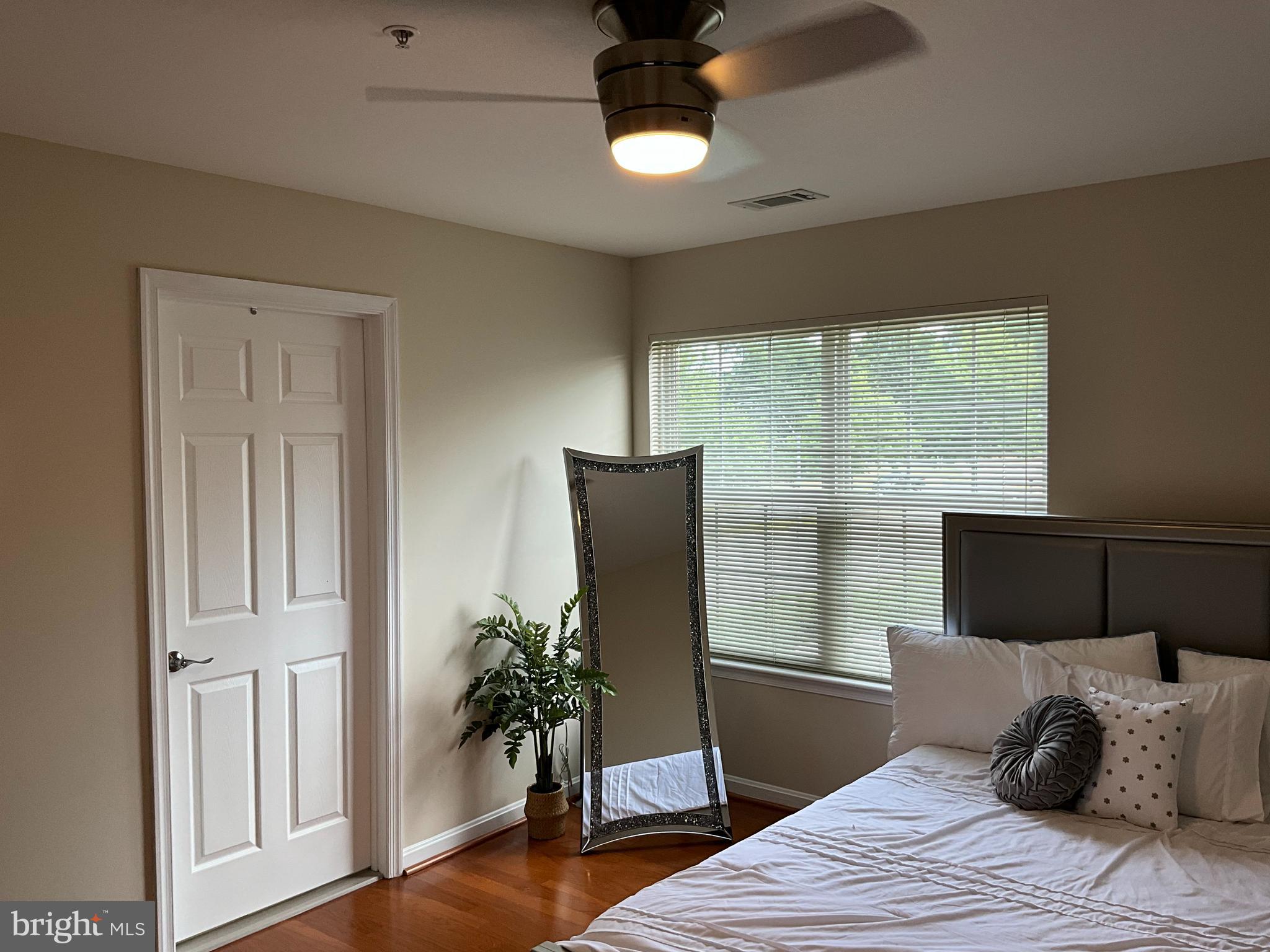 COVINGTON CONDOMINIUMS - Residential