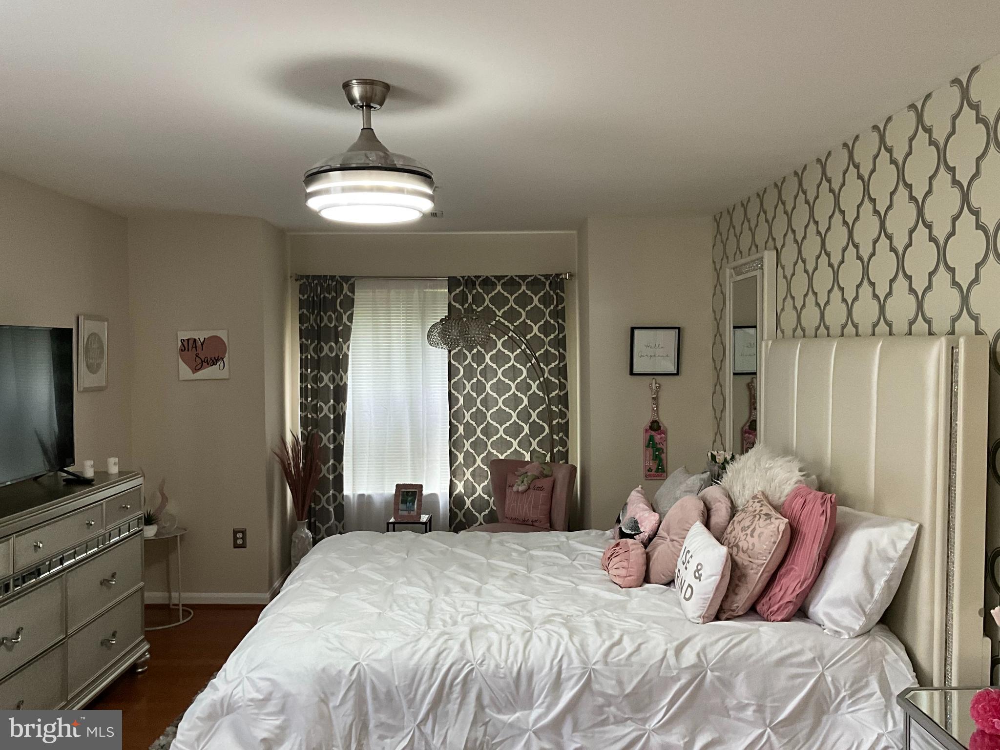 COVINGTON CONDOMINIUMS - Residential