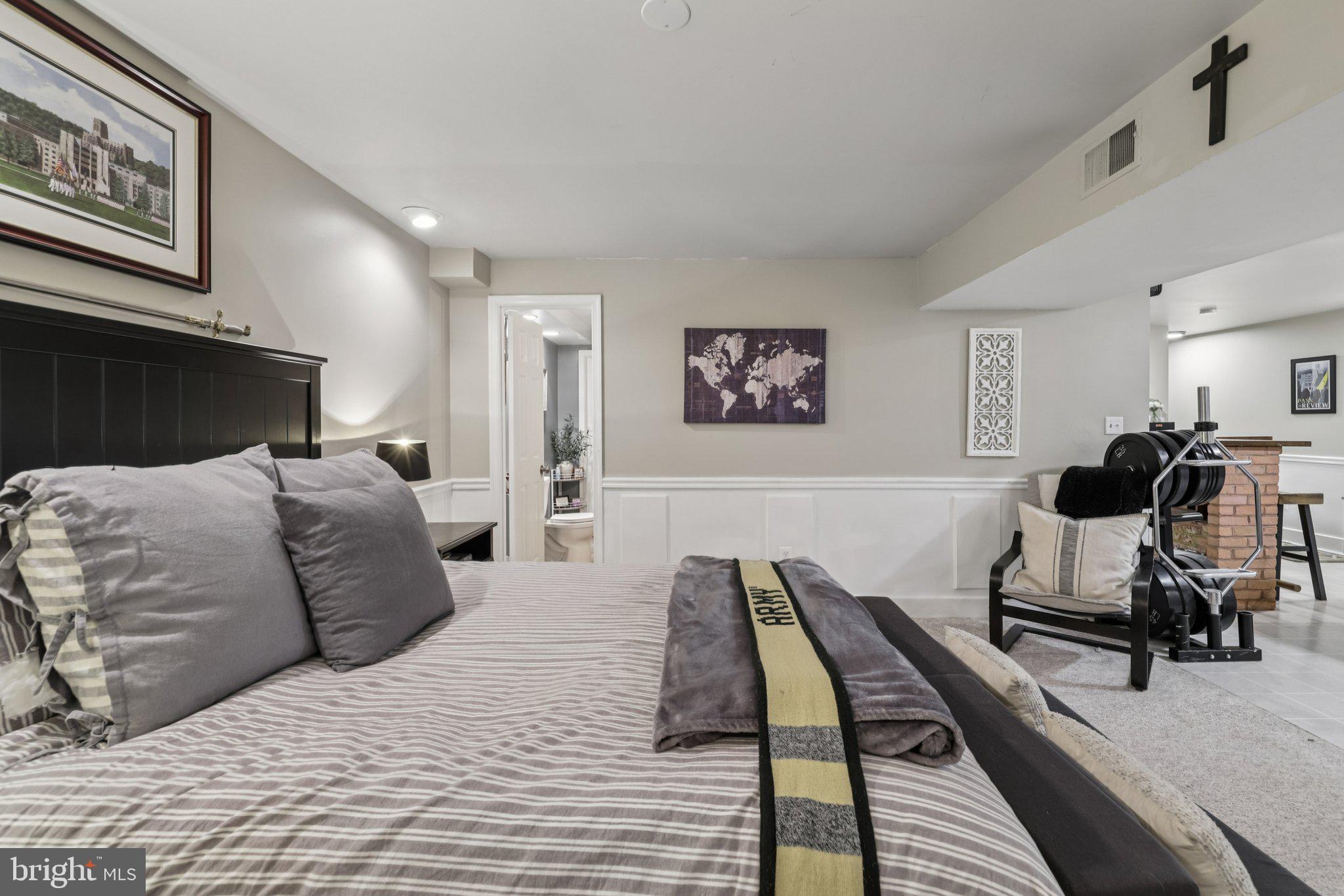 LONGWOOD ESTATES - Residential