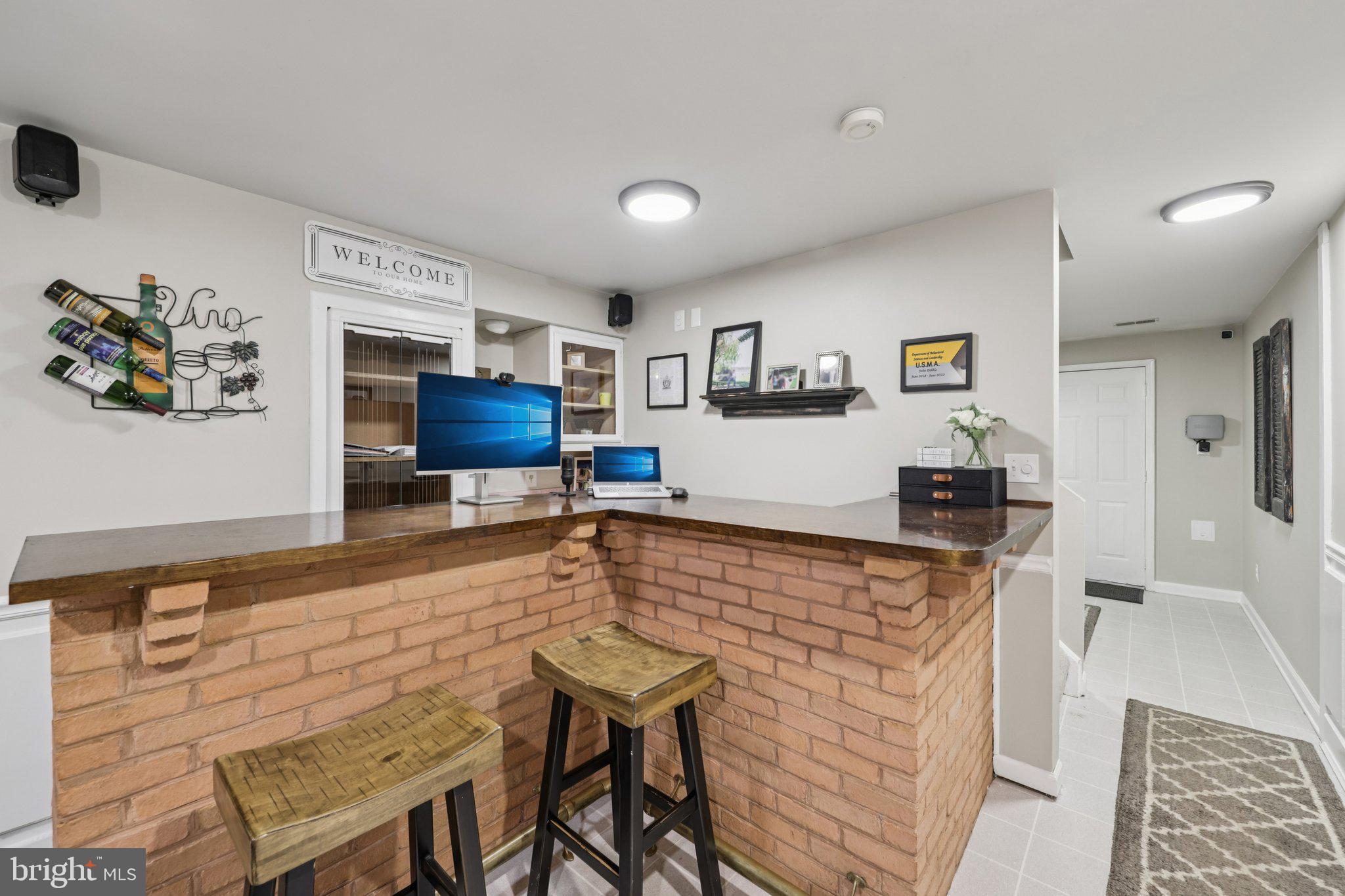 LONGWOOD ESTATES - Residential