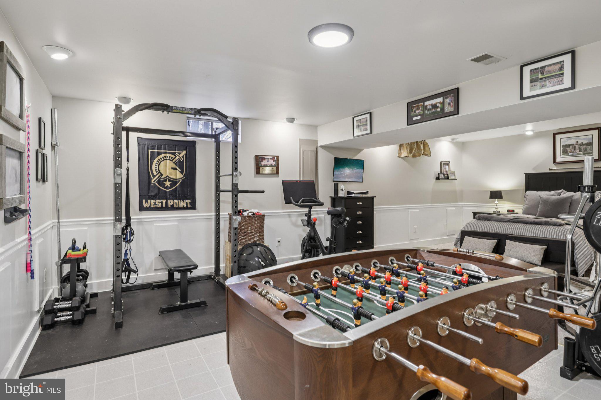 LONGWOOD ESTATES - Residential