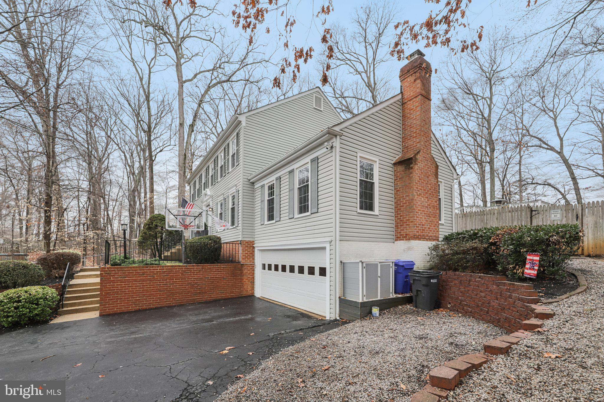 LONGWOOD ESTATES - Residential