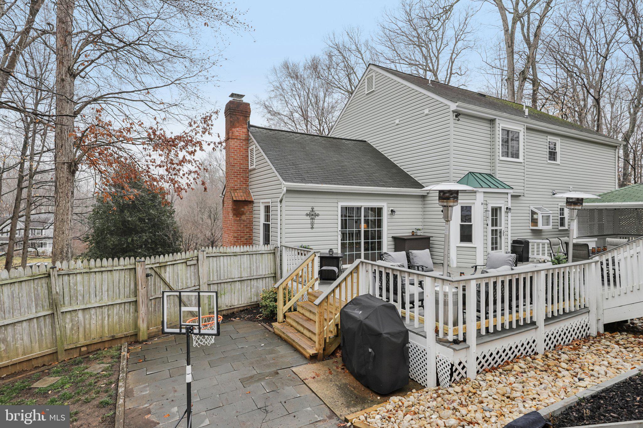 LONGWOOD ESTATES - Residential