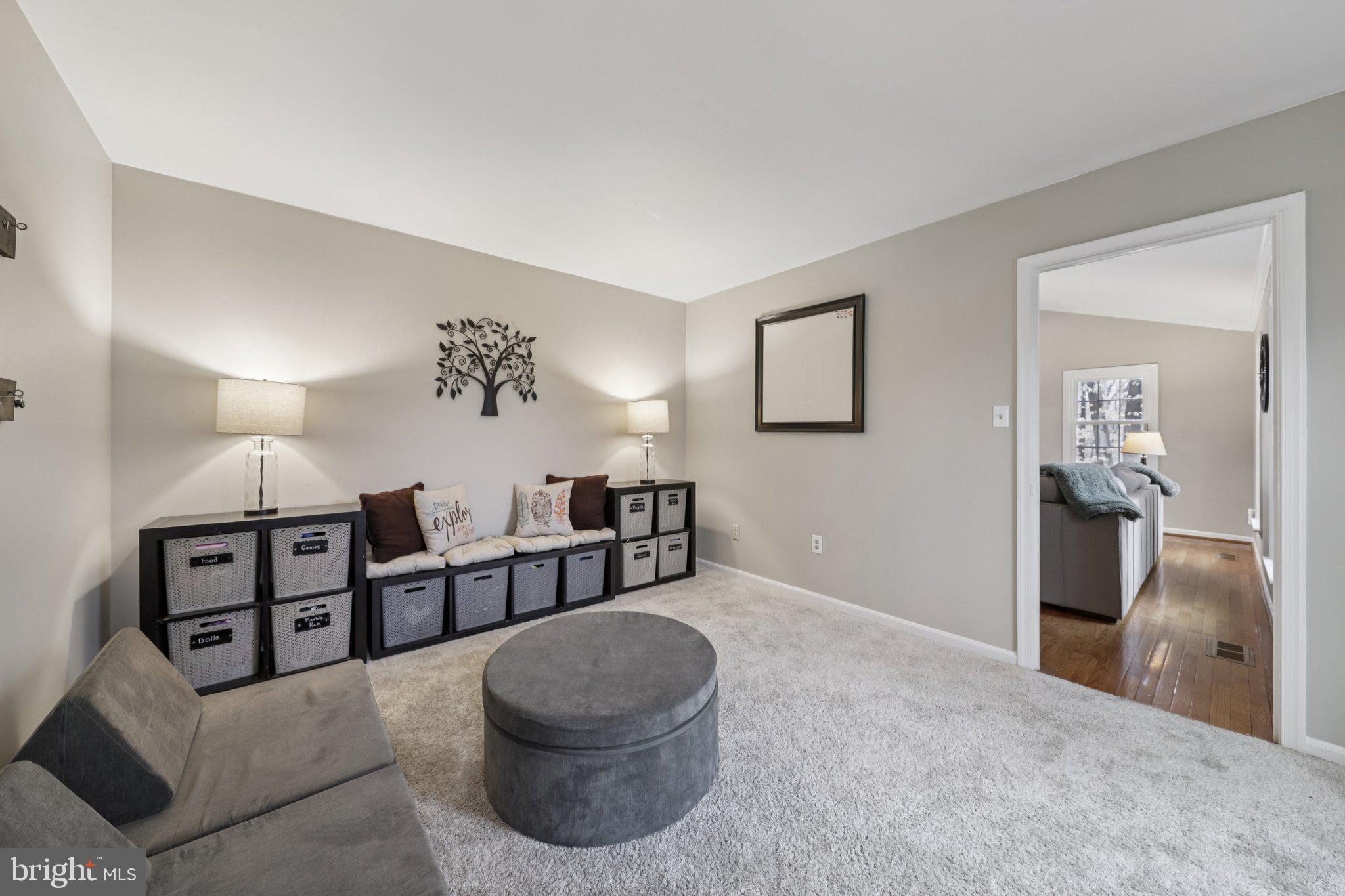 LONGWOOD ESTATES - Residential