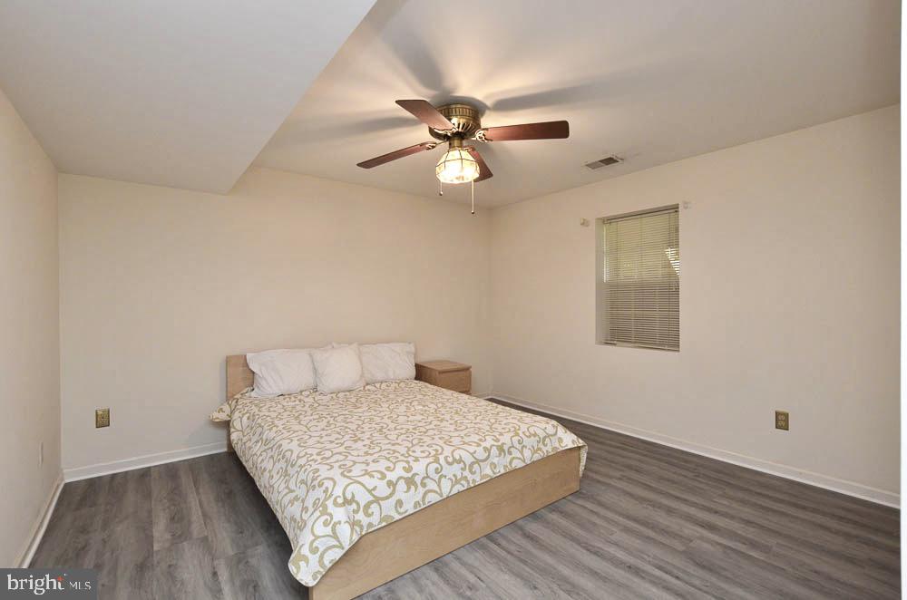 POTOMAC LAKES - Residential