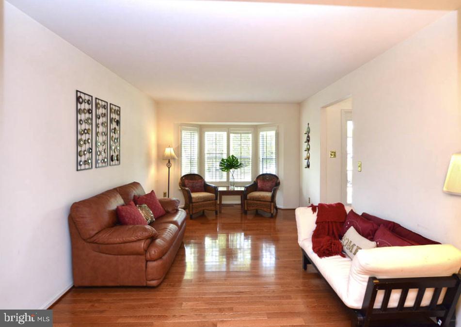 POTOMAC LAKES - Residential