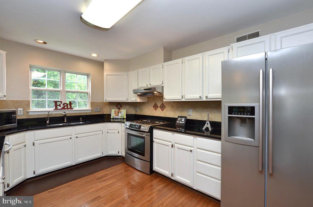 POTOMAC LAKES - Residential