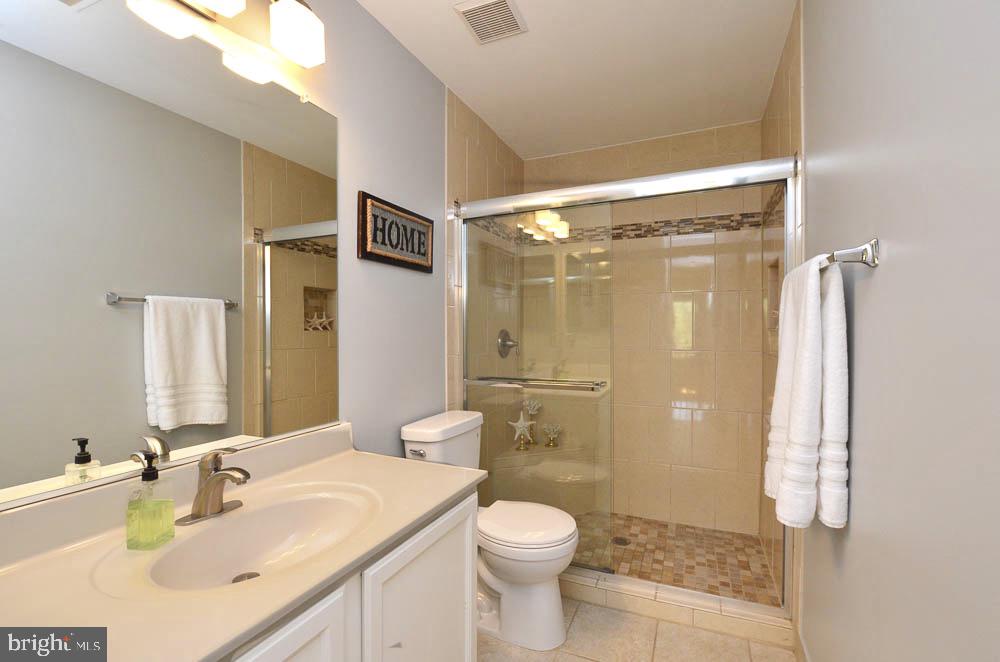 POTOMAC LAKES - Residential