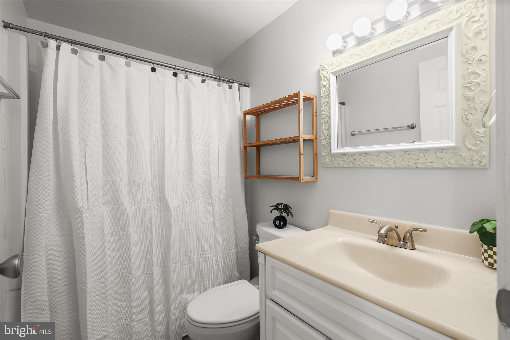 VILLAGE OF OWEN BROWN - Residential