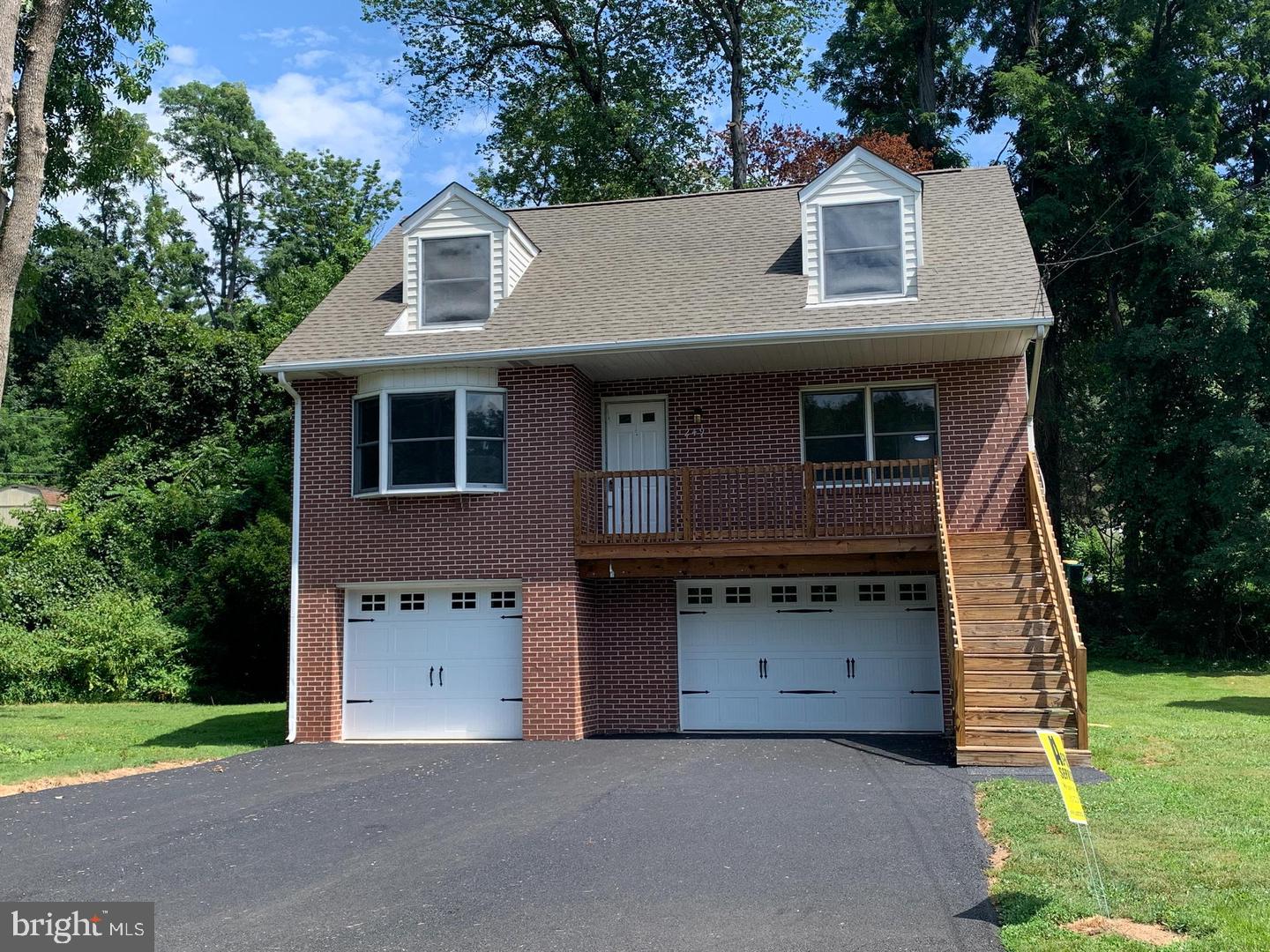 249 PERIWINKLE AVENUE