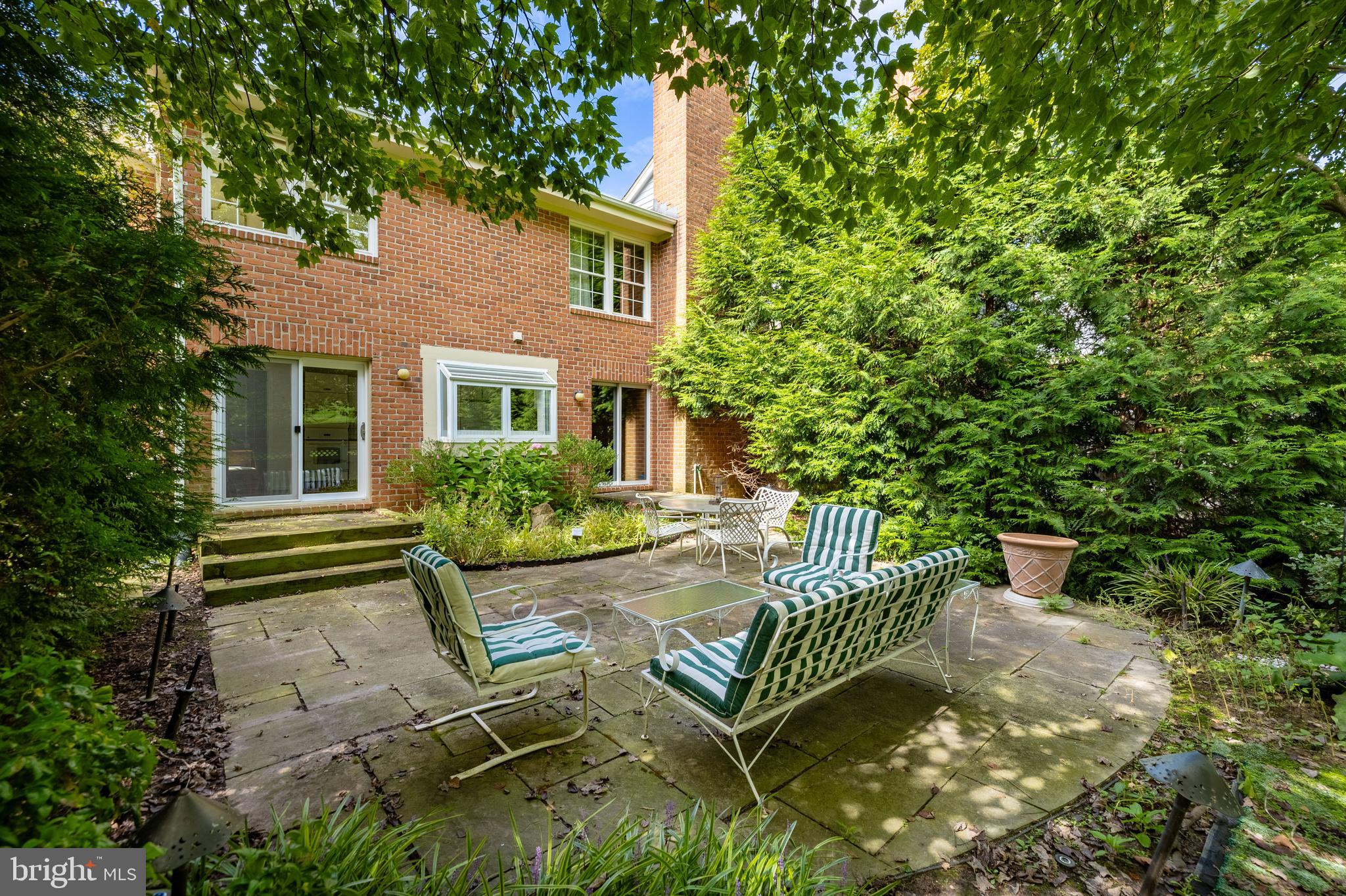 THE MEADOWS OF GREEN SPRING - Residential