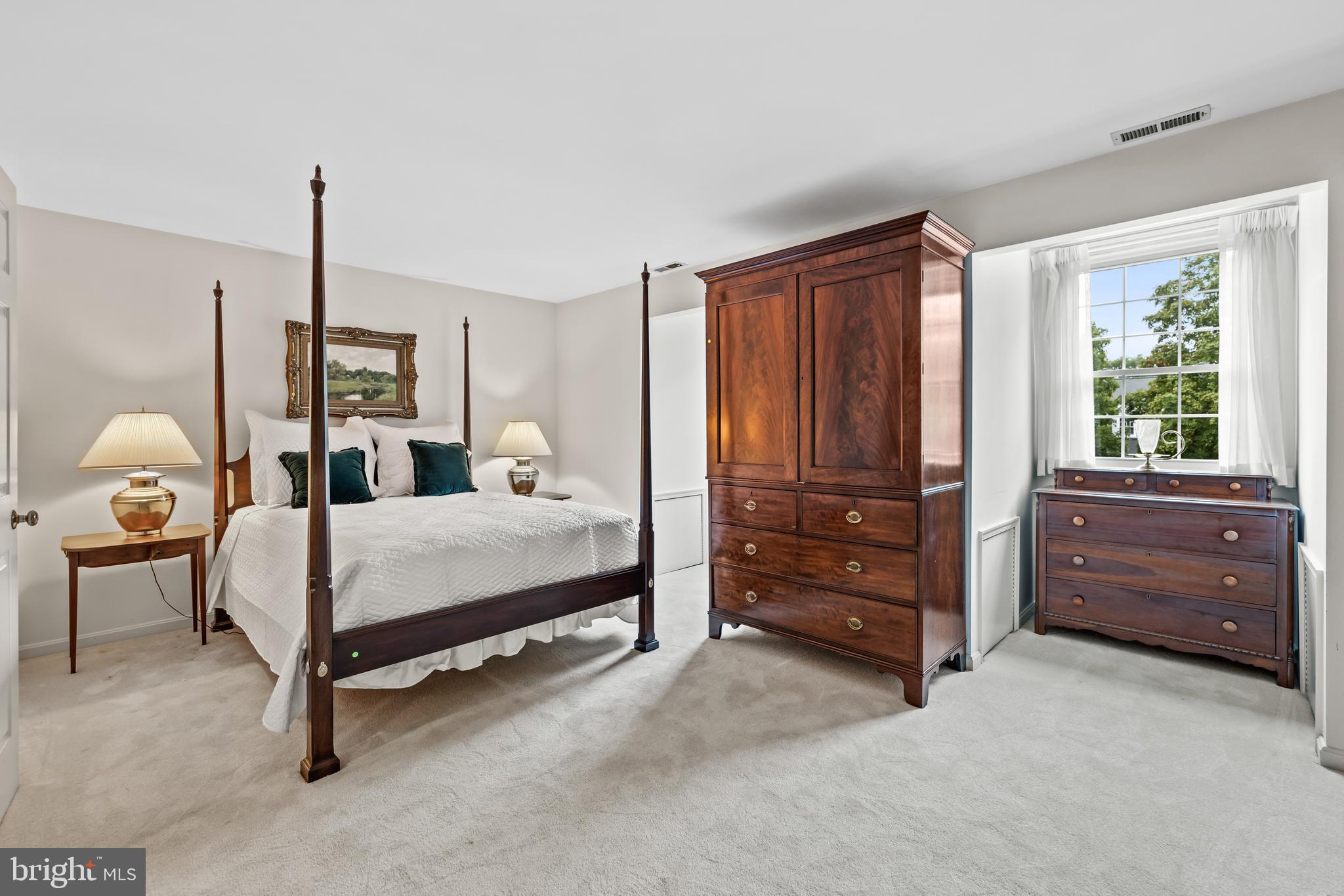 THE MEADOWS OF GREEN SPRING - Residential