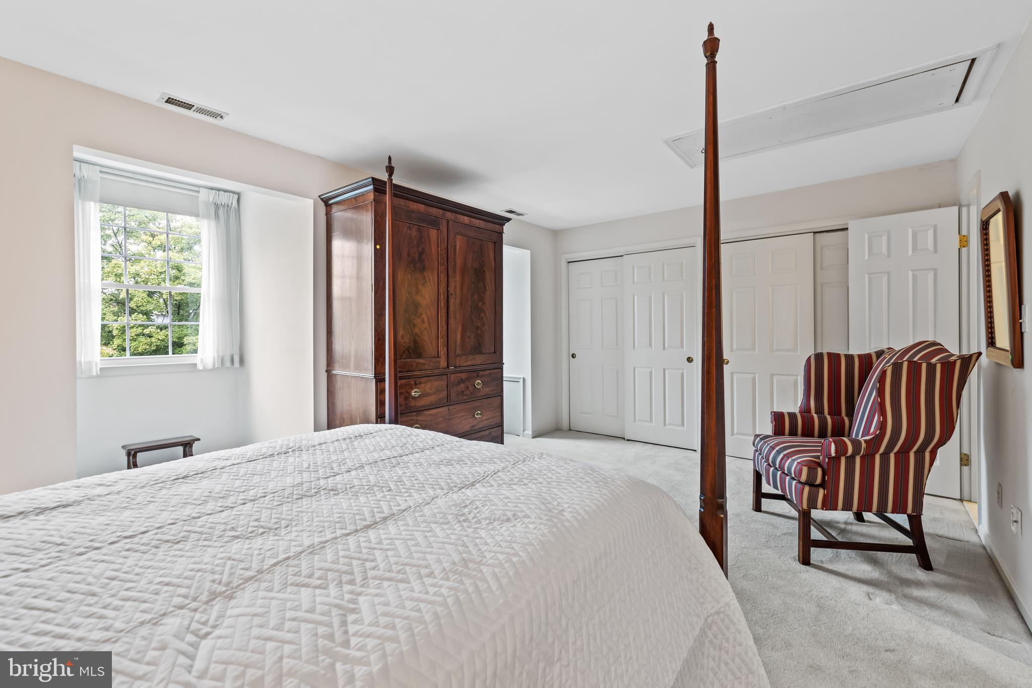 THE MEADOWS OF GREEN SPRING - Residential