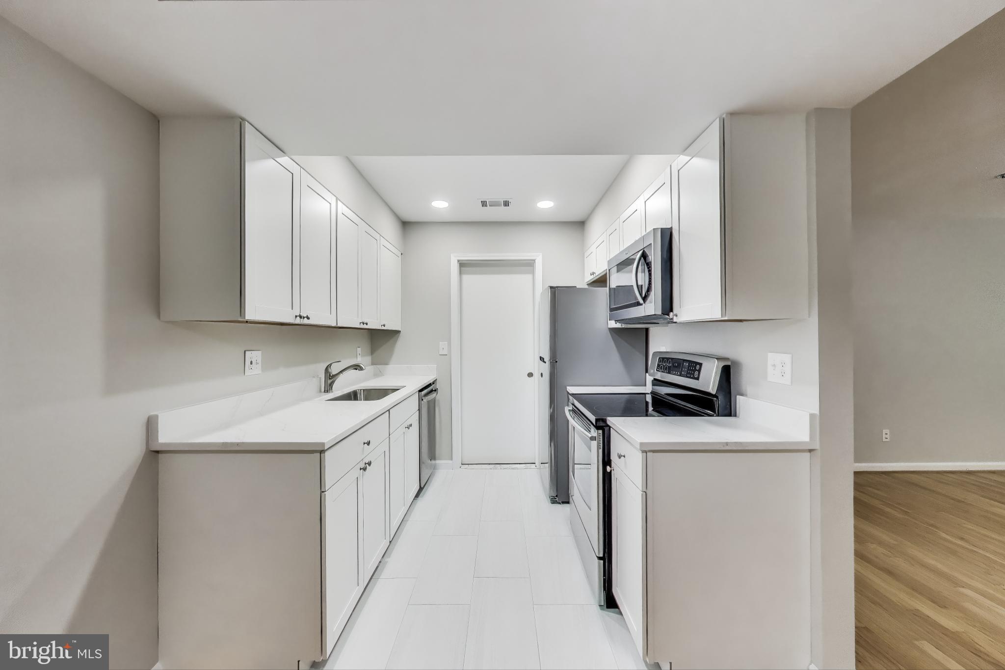 GABLES OF TUCKERMAN - Residential Lease