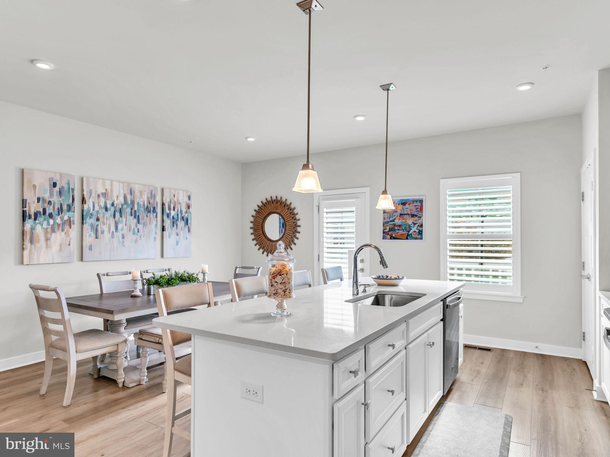 BAYSIDE - Residential