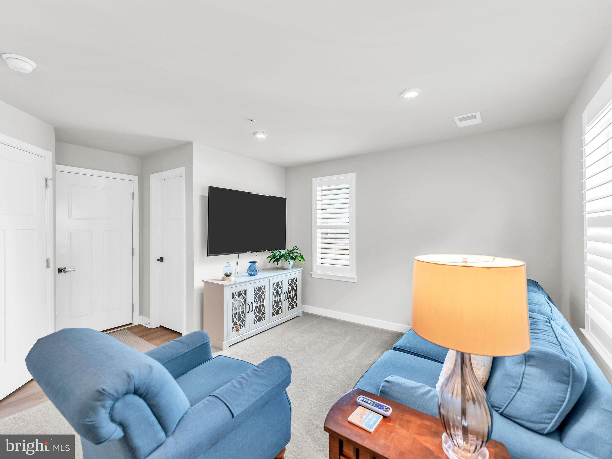 BAYSIDE - Residential