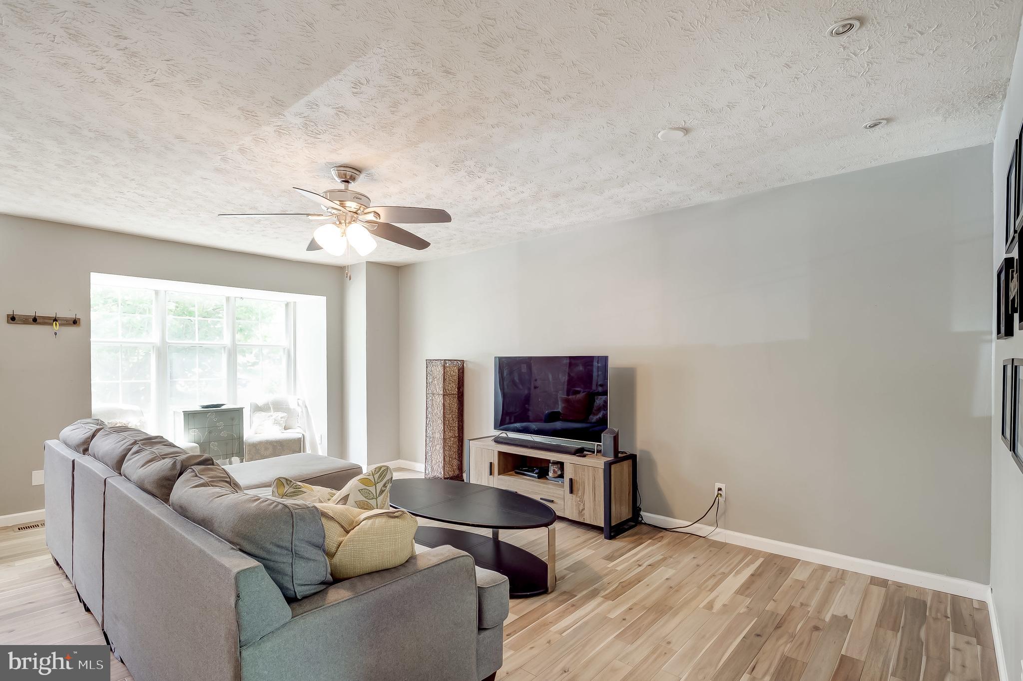 WHITE OAK - Residential