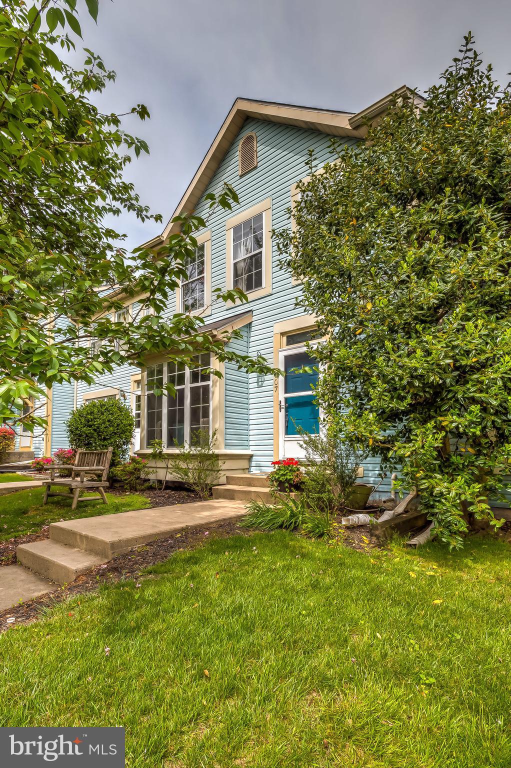 WHITE OAK - Residential