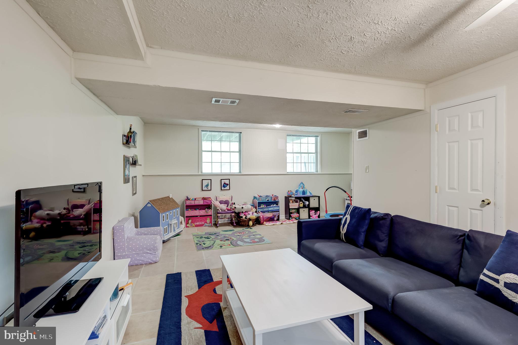 WHITE OAK - Residential