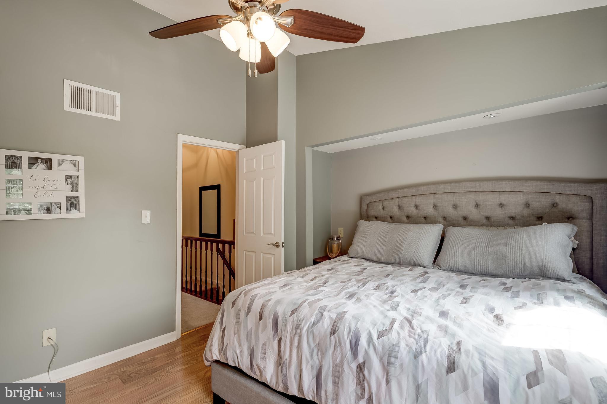 WHITE OAK - Residential