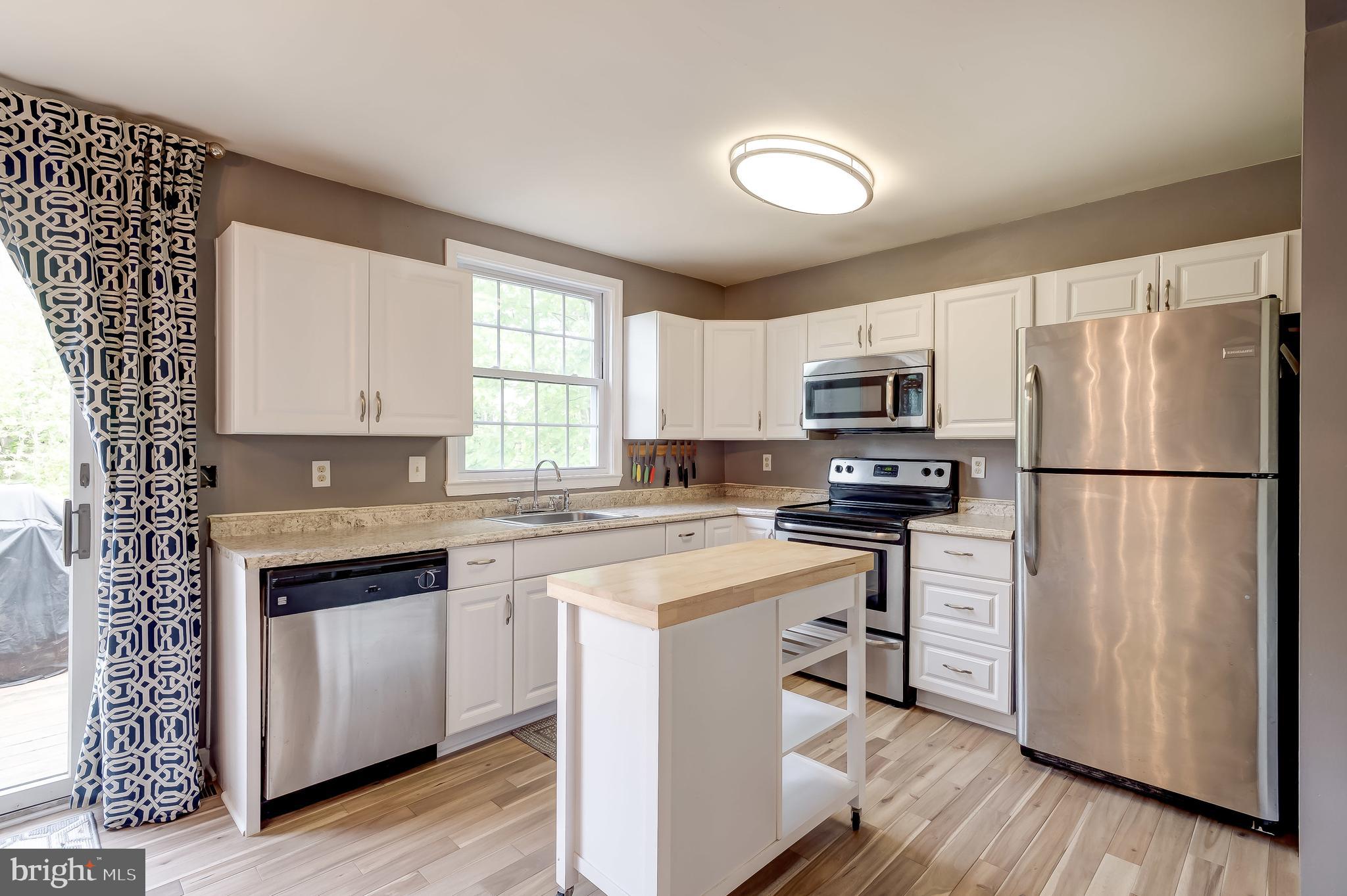 WHITE OAK - Residential