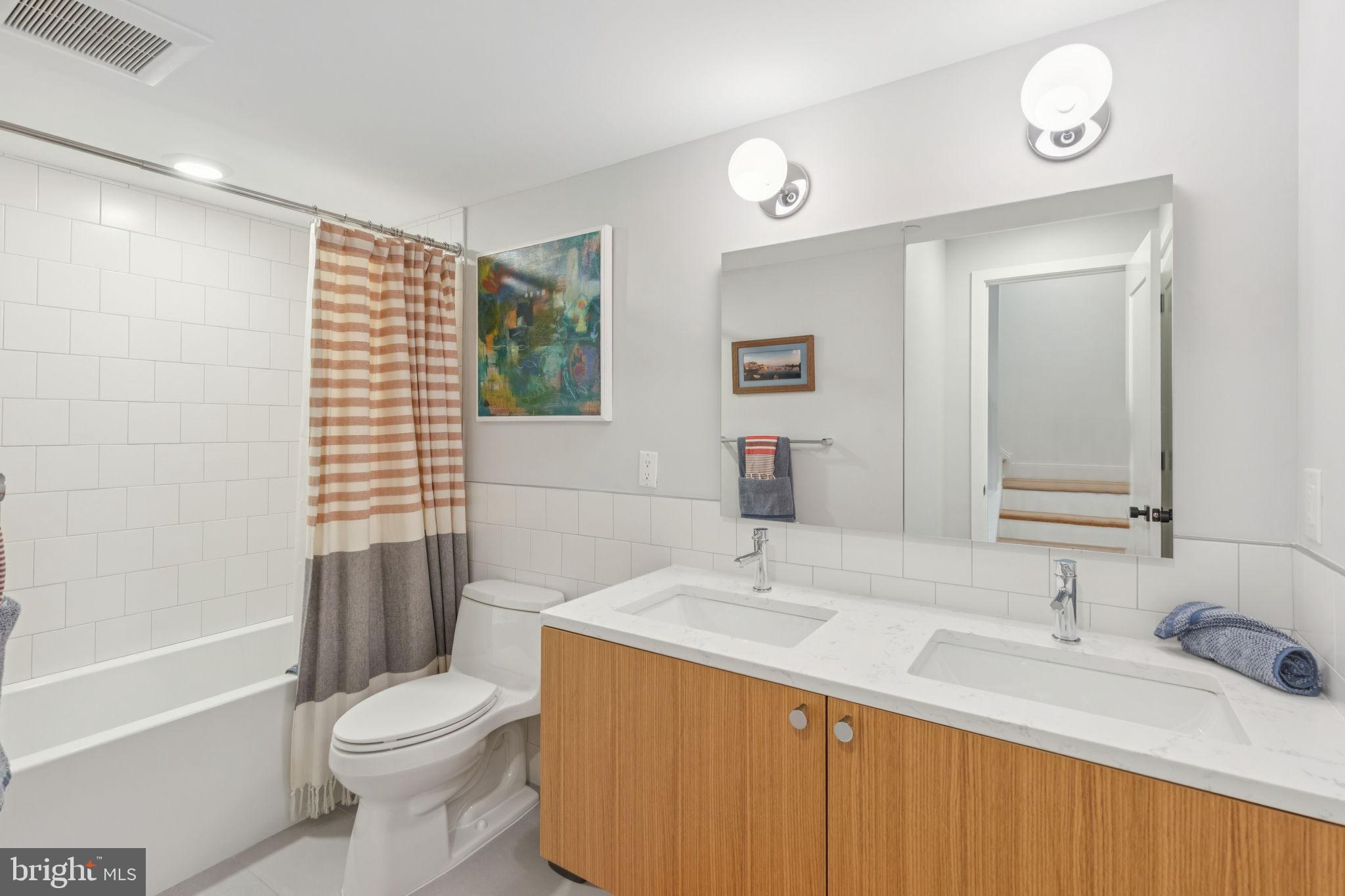 OLDE KENSINGTON - Residential