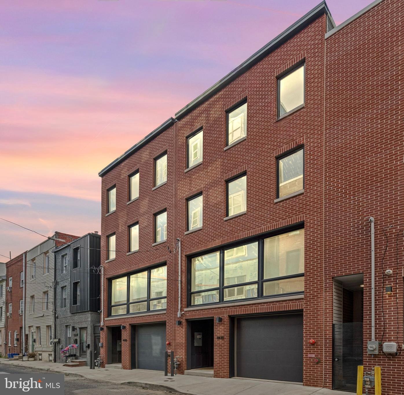 OLDE KENSINGTON - Residential