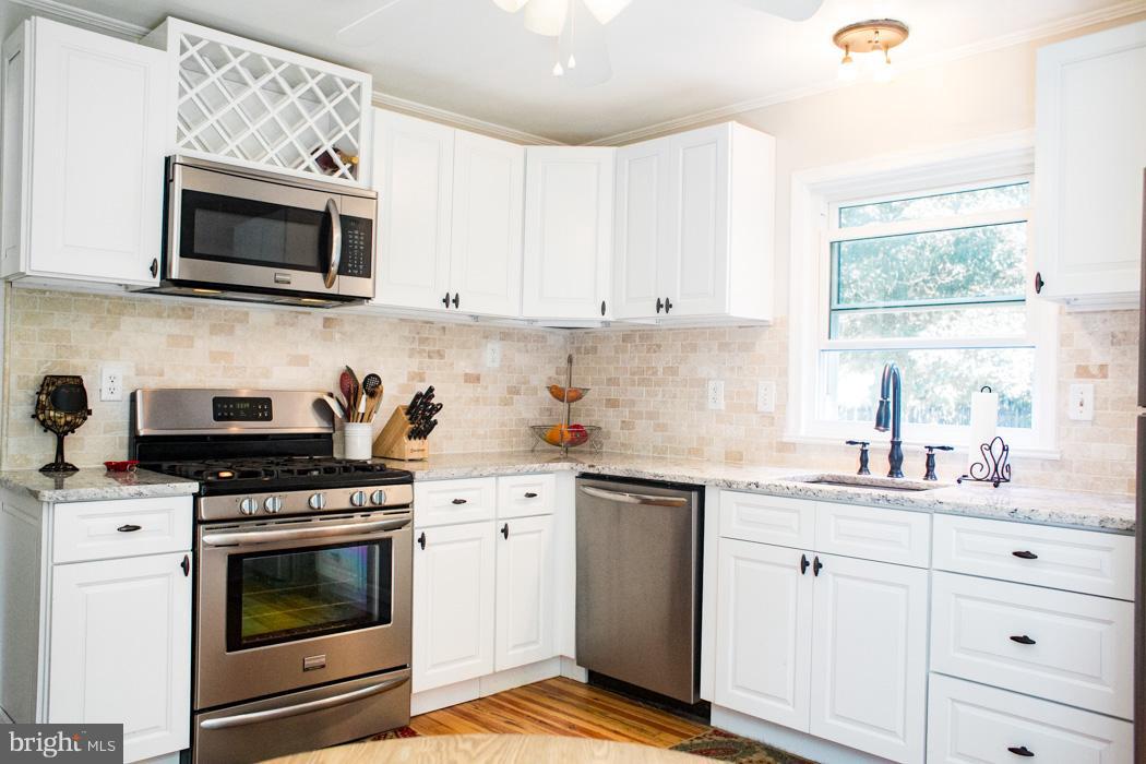 CENTREVILLE HEIGHTS - Residential