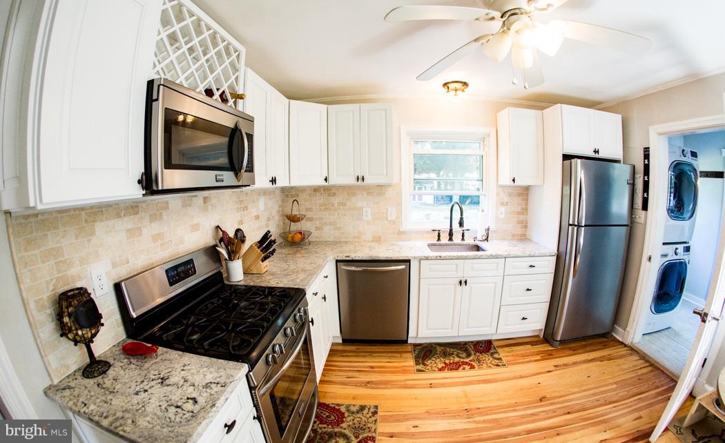 CENTREVILLE HEIGHTS - Residential