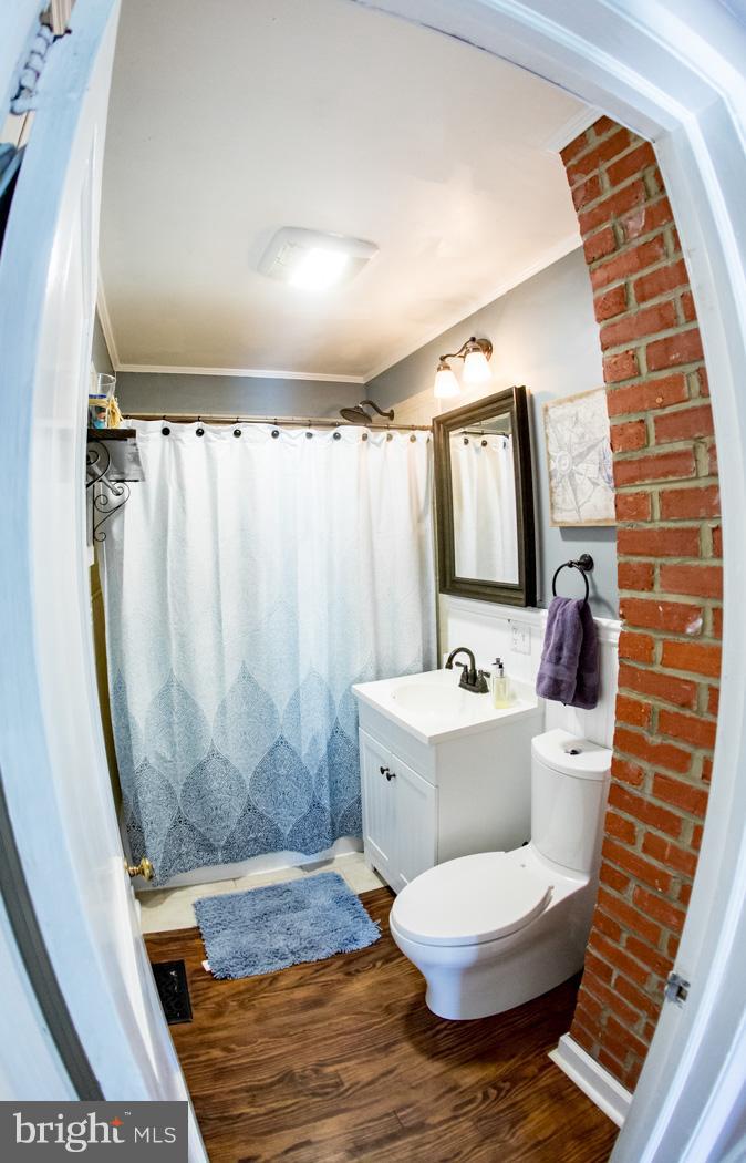 CENTREVILLE HEIGHTS - Residential