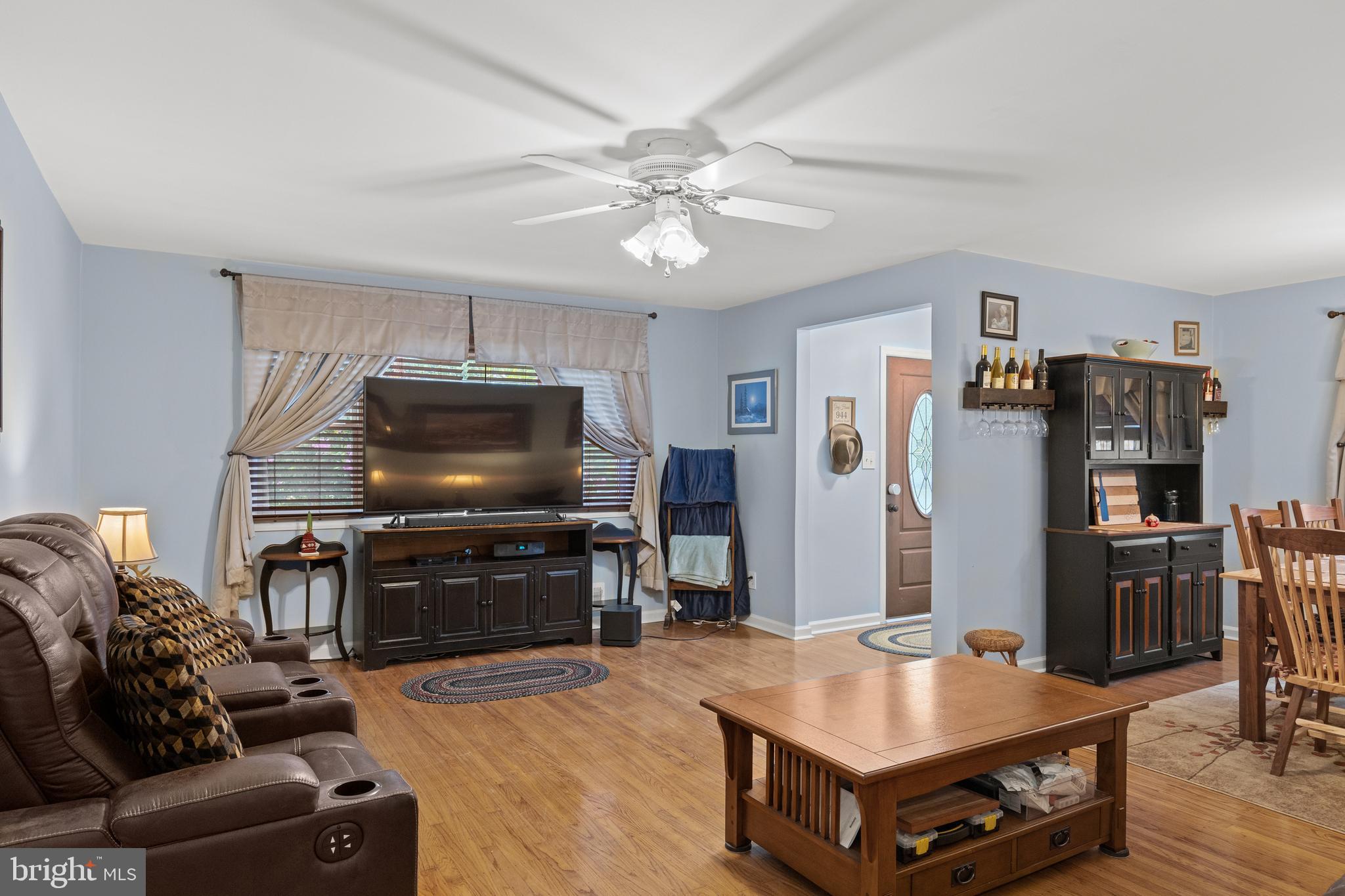 944 WOODLANE ROAD