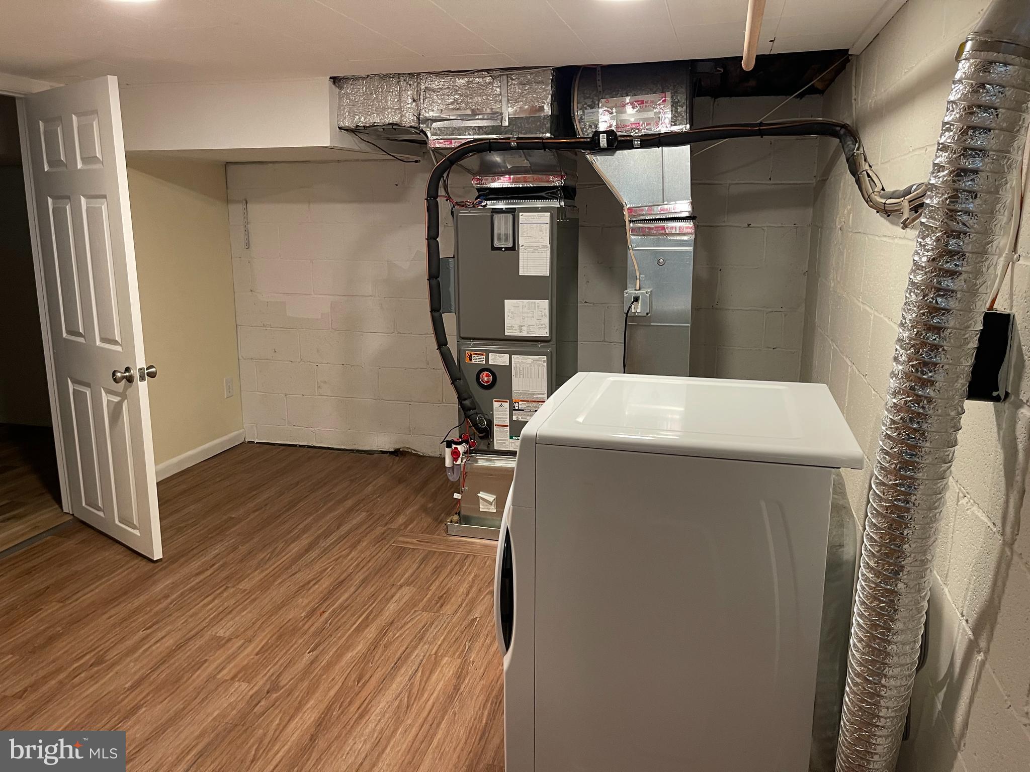 OREHMS HEIGHTS - Residential Lease