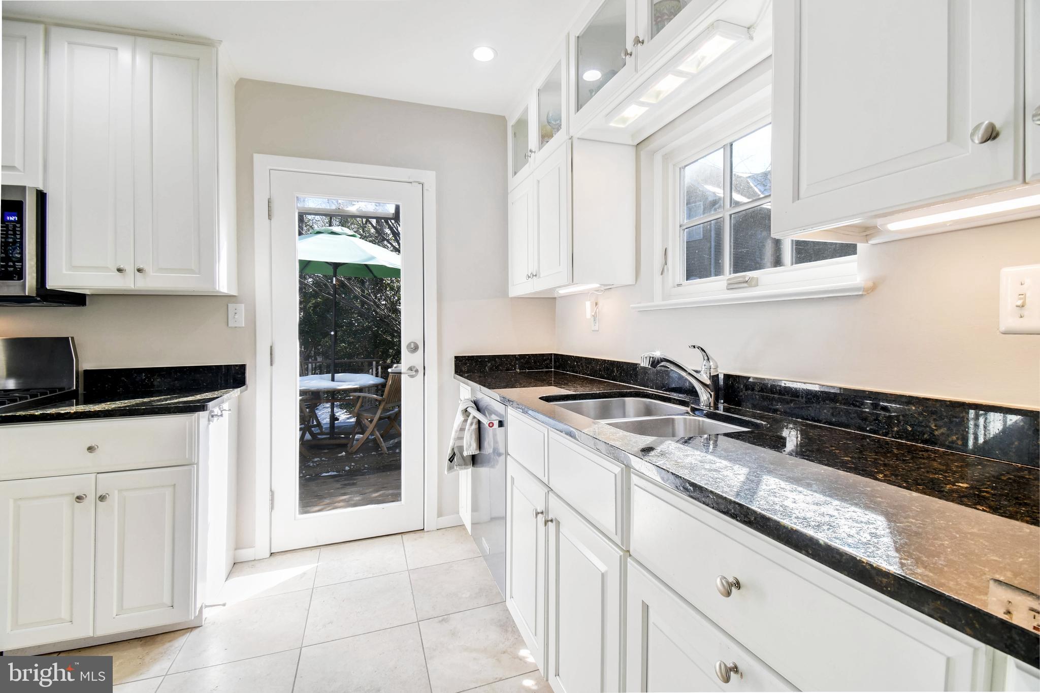 ROLLINGWOOD - Residential