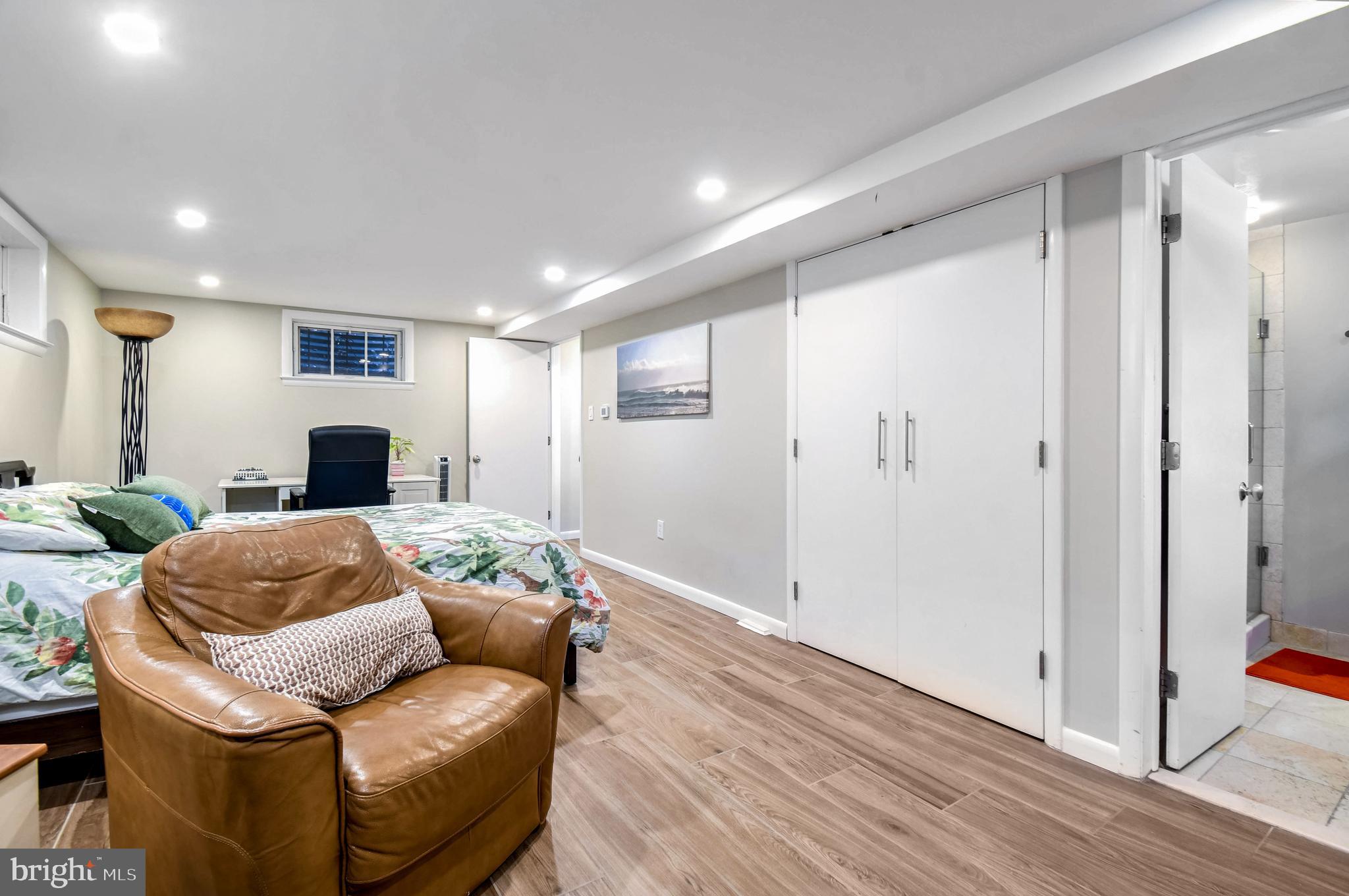 ROLLINGWOOD - Residential