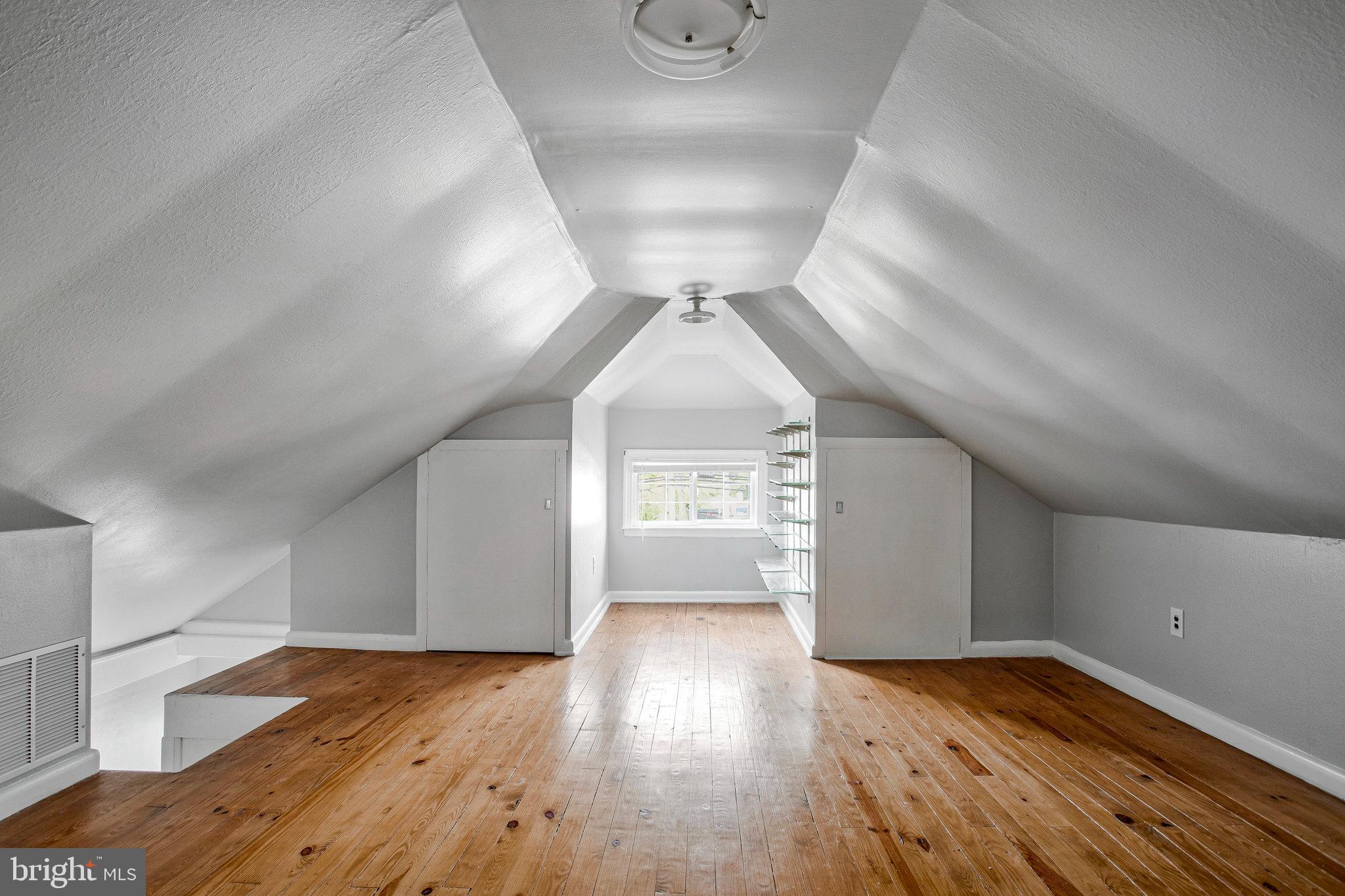 ROSEMONT - Residential