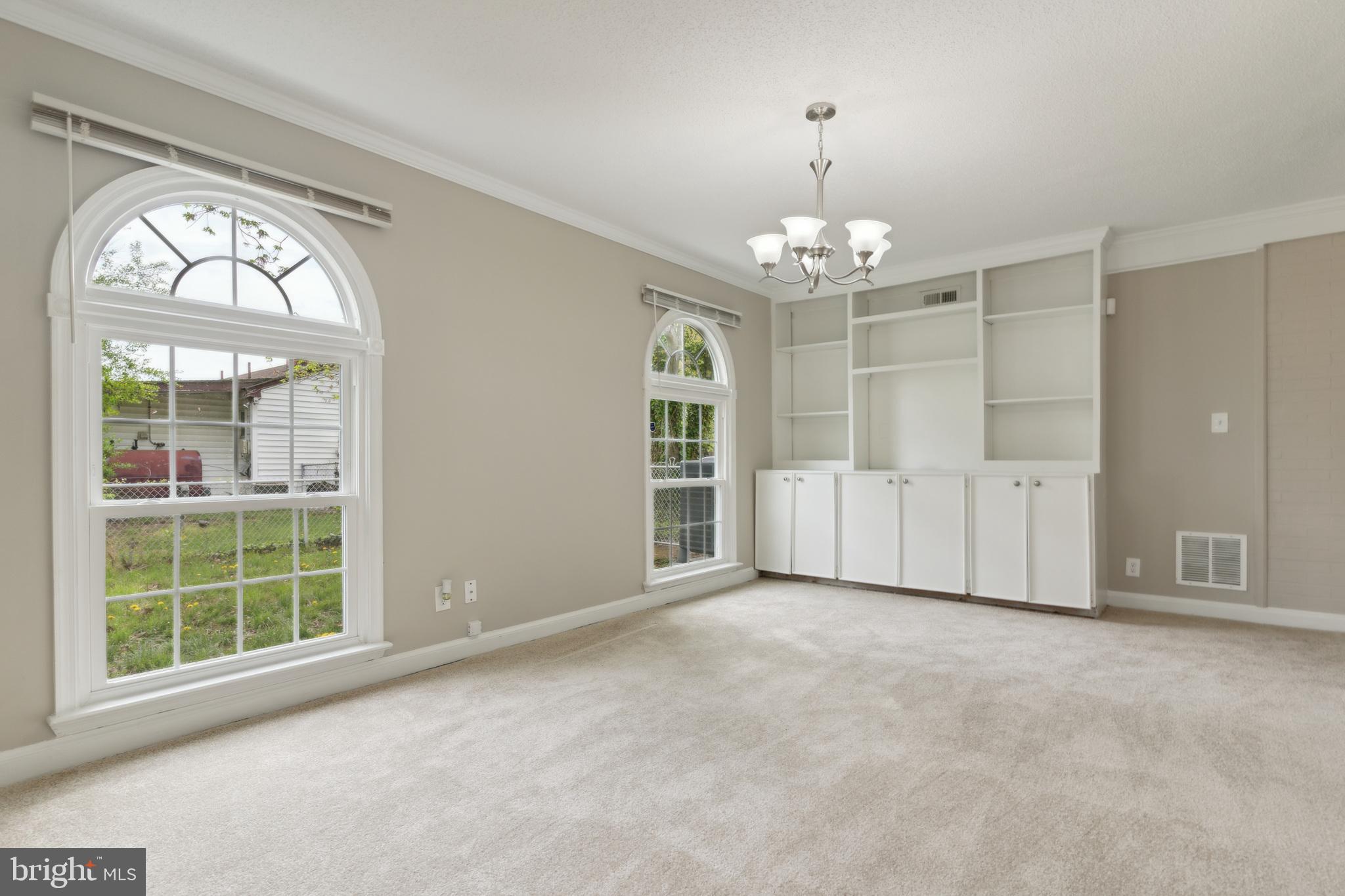 FORT WASHINGTON FOREST - Residential