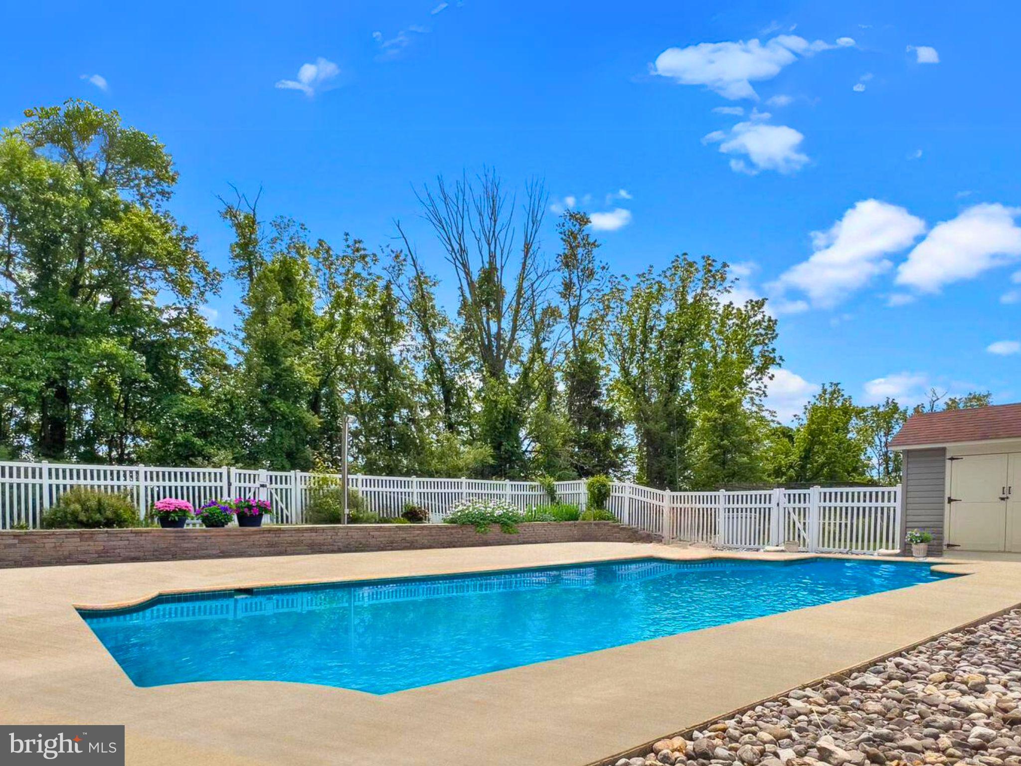 CARVERS RIDGE - Residential
