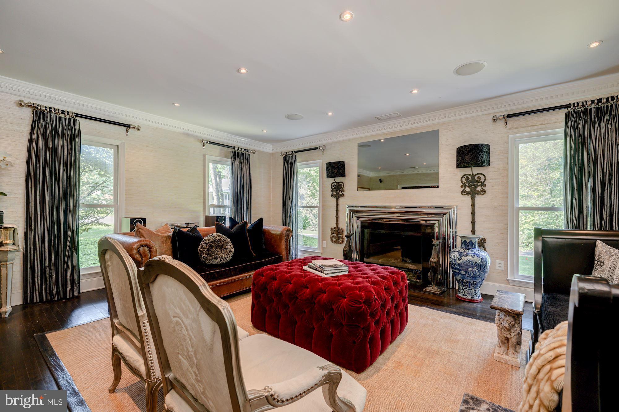 POTOMAC OVERLOOK - Residential