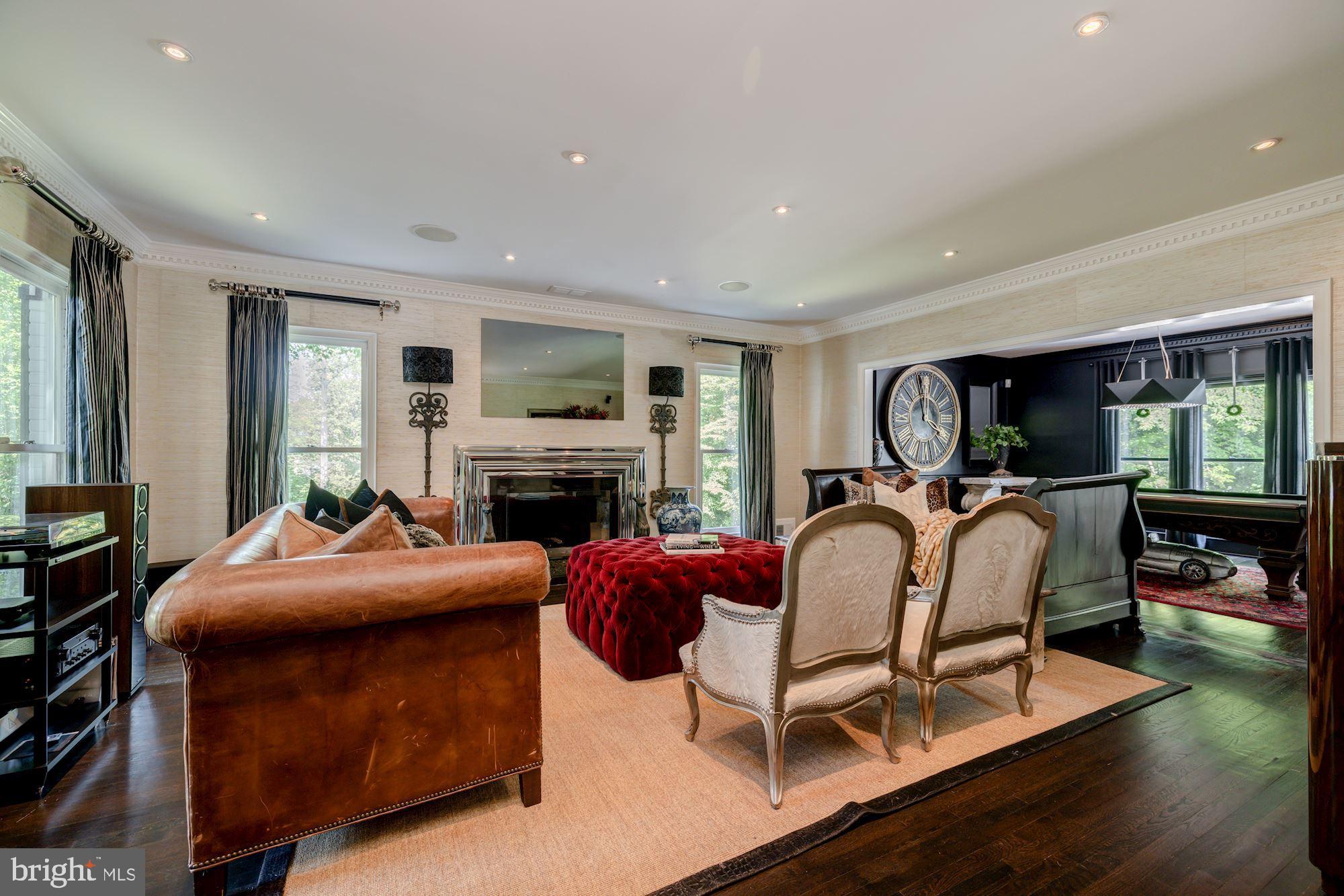 POTOMAC OVERLOOK - Residential