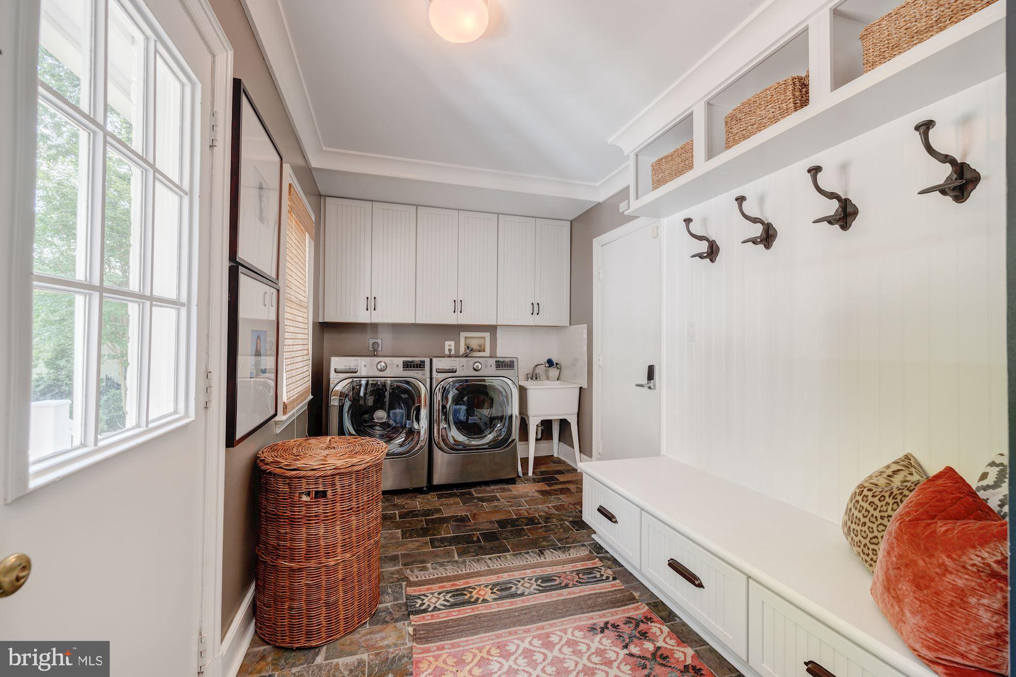 POTOMAC OVERLOOK - Residential