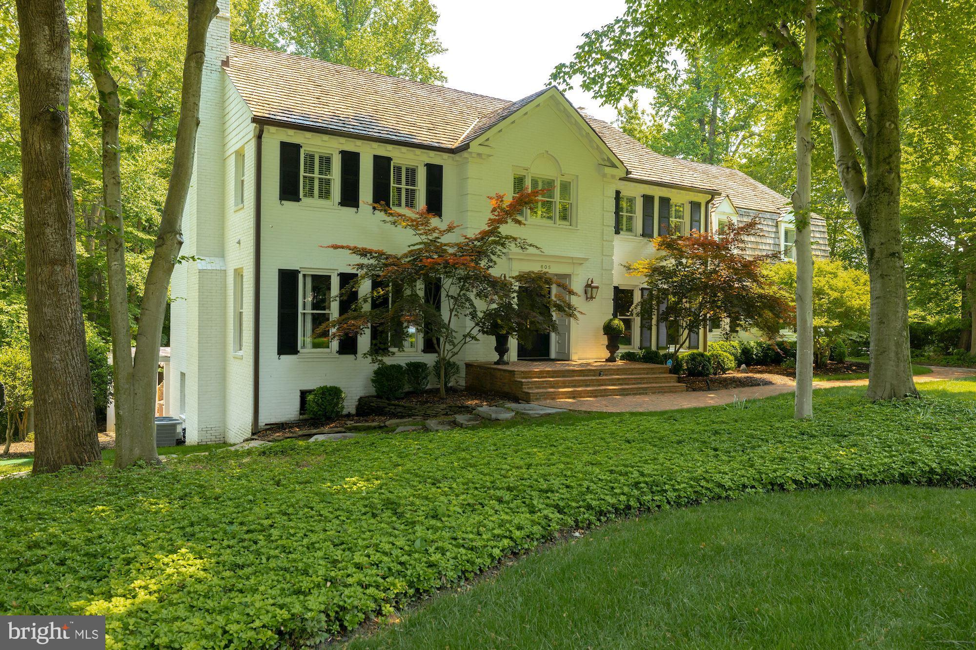 POTOMAC OVERLOOK - Residential