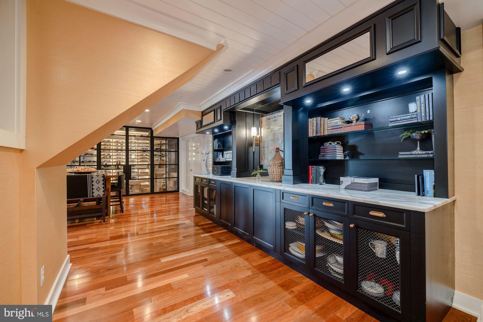 POTOMAC OVERLOOK - Residential