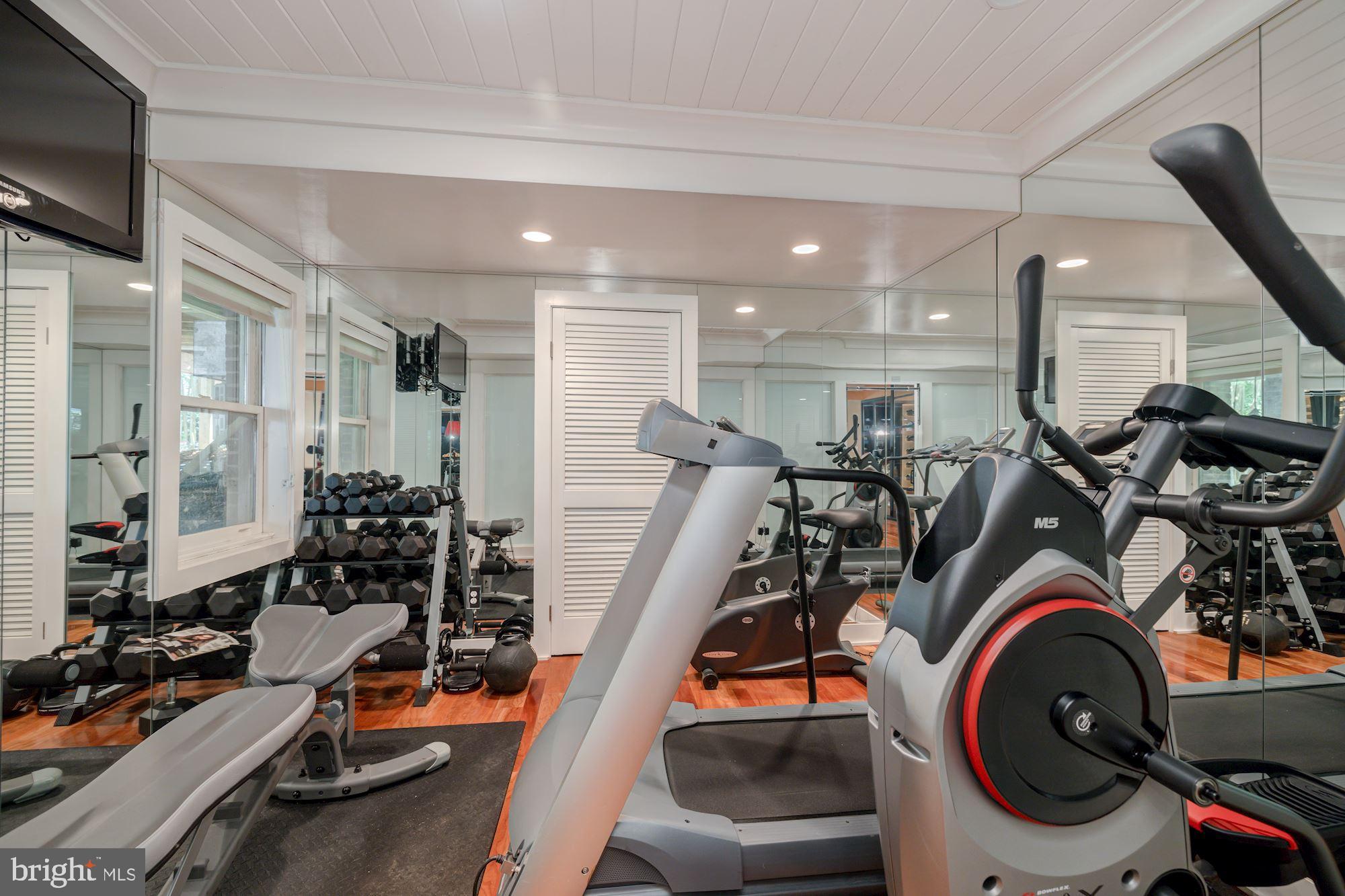 POTOMAC OVERLOOK - Residential