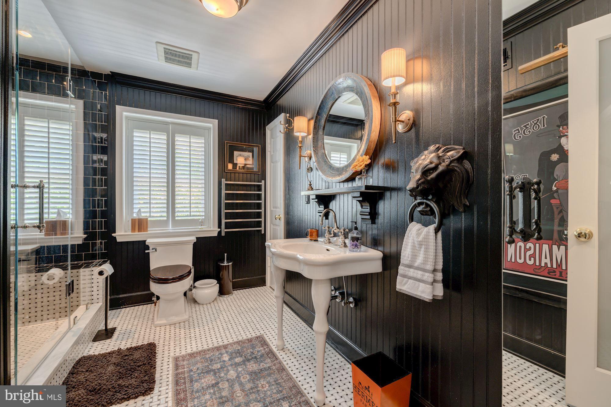 POTOMAC OVERLOOK - Residential